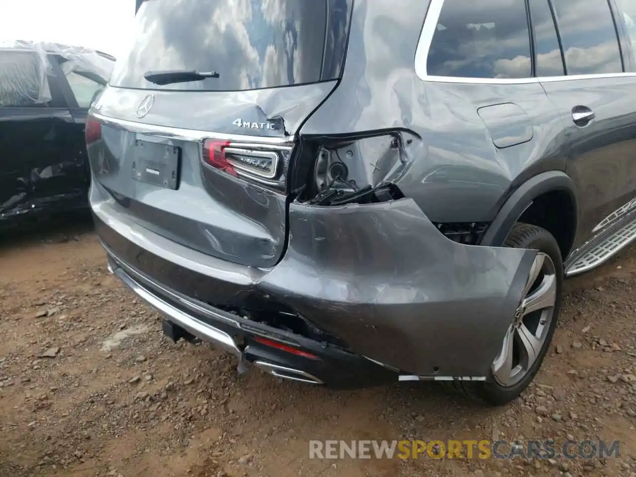 9 Photograph of a damaged car 4JGFF5KE1LA254972 MERCEDES-BENZ GLS-CLASS 2020