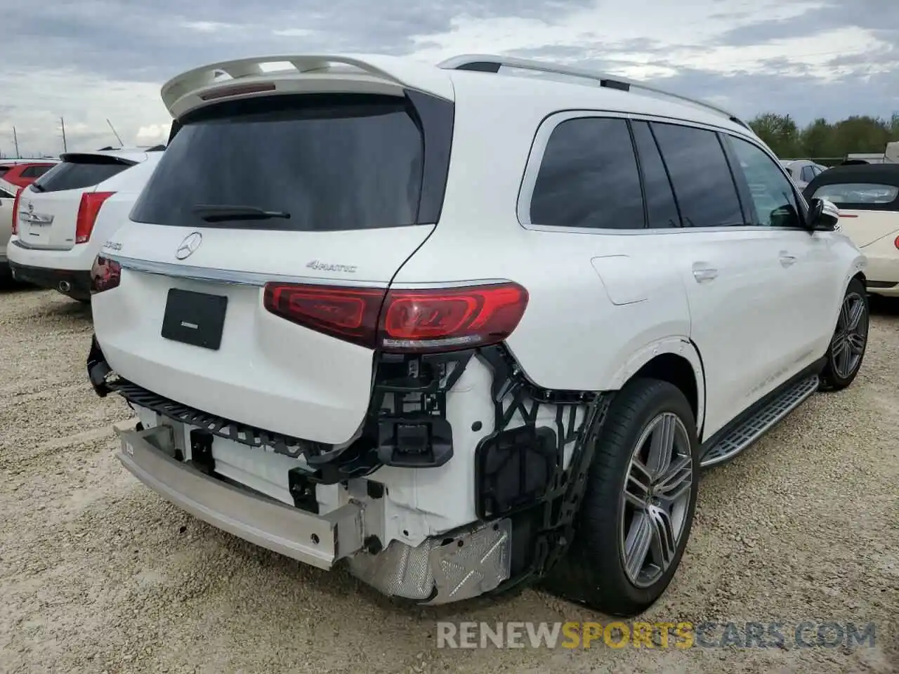 4 Photograph of a damaged car 4JGFF5KE3LA143663 MERCEDES-BENZ GLS-CLASS 2020