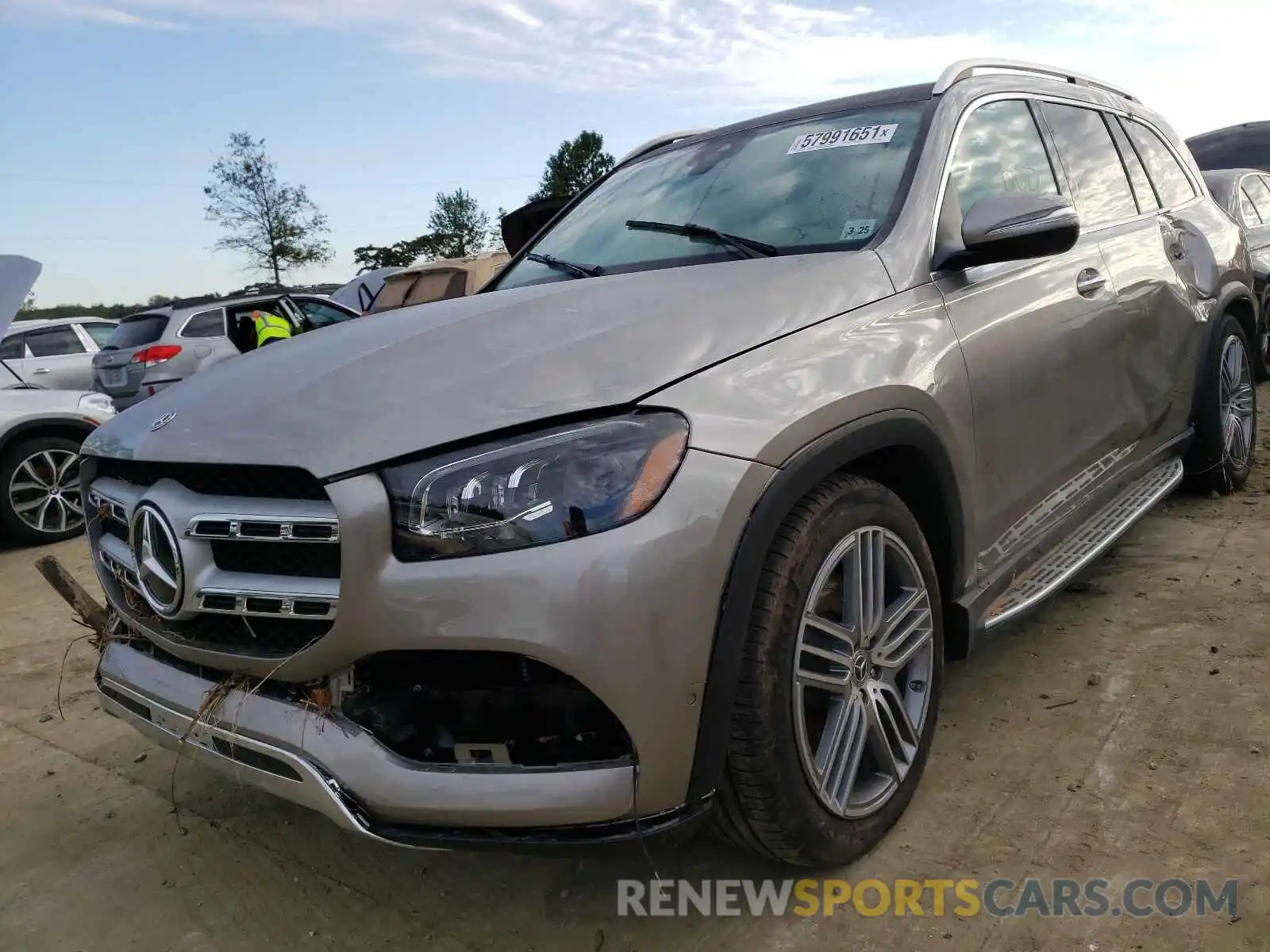 2 Photograph of a damaged car 4JGFF5KE4LA210173 MERCEDES-BENZ GLS-CLASS 2020