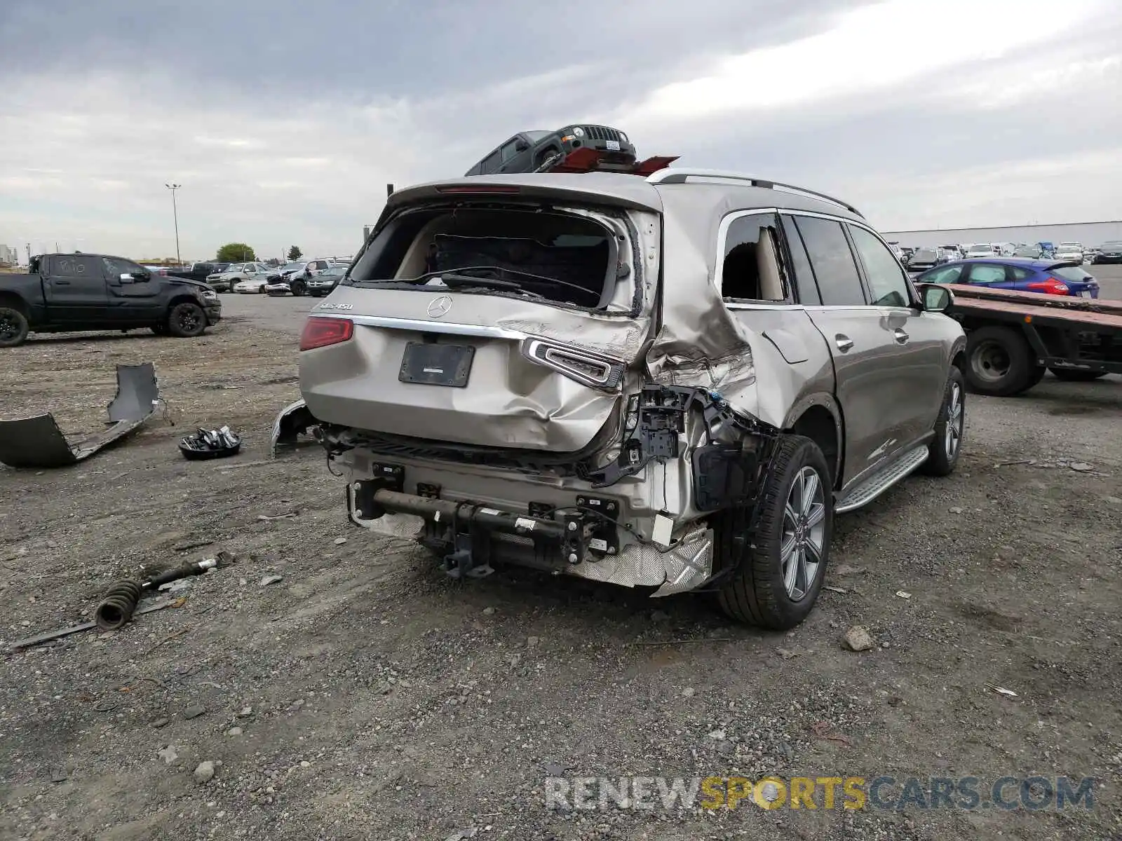 4 Photograph of a damaged car 4JGFF5KE5LA219478 MERCEDES-BENZ GLS-CLASS 2020