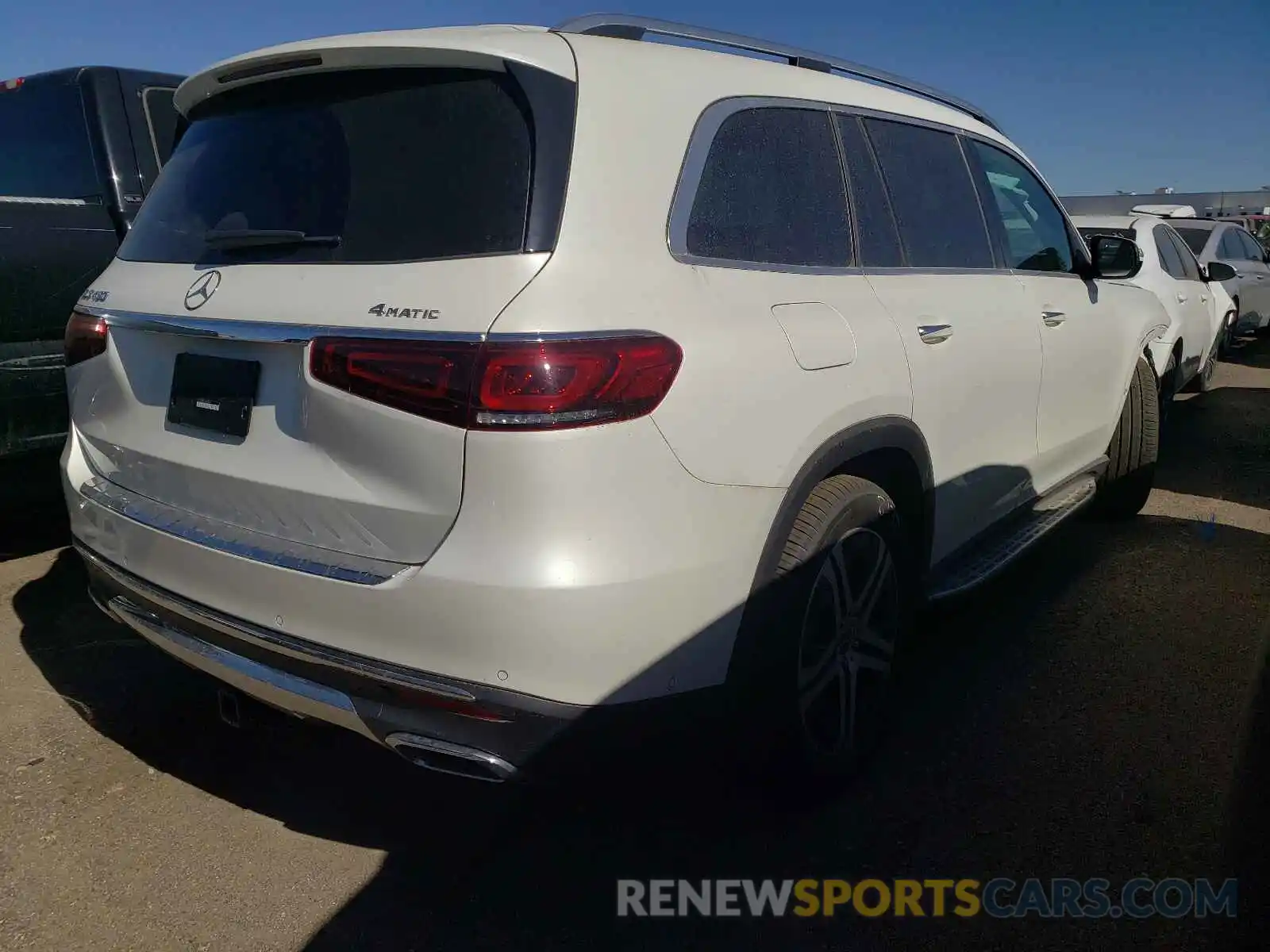 4 Photograph of a damaged car 4JGFF5KE6LA183378 MERCEDES-BENZ GLS-CLASS 2020