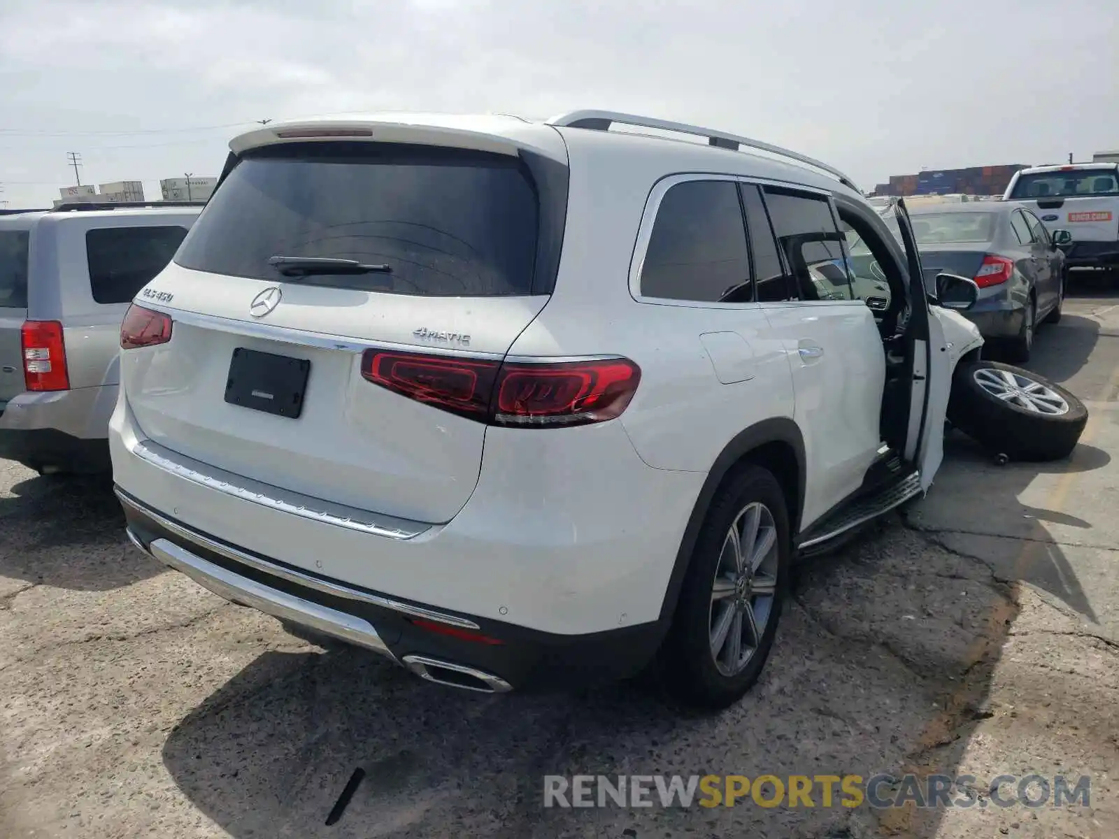 4 Photograph of a damaged car 4JGFF5KE7LA157419 MERCEDES-BENZ GLS-CLASS 2020