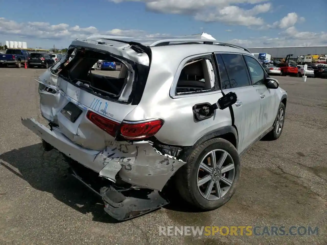 4 Photograph of a damaged car 4JGFF5KE7LA213083 MERCEDES-BENZ GLS-CLASS 2020