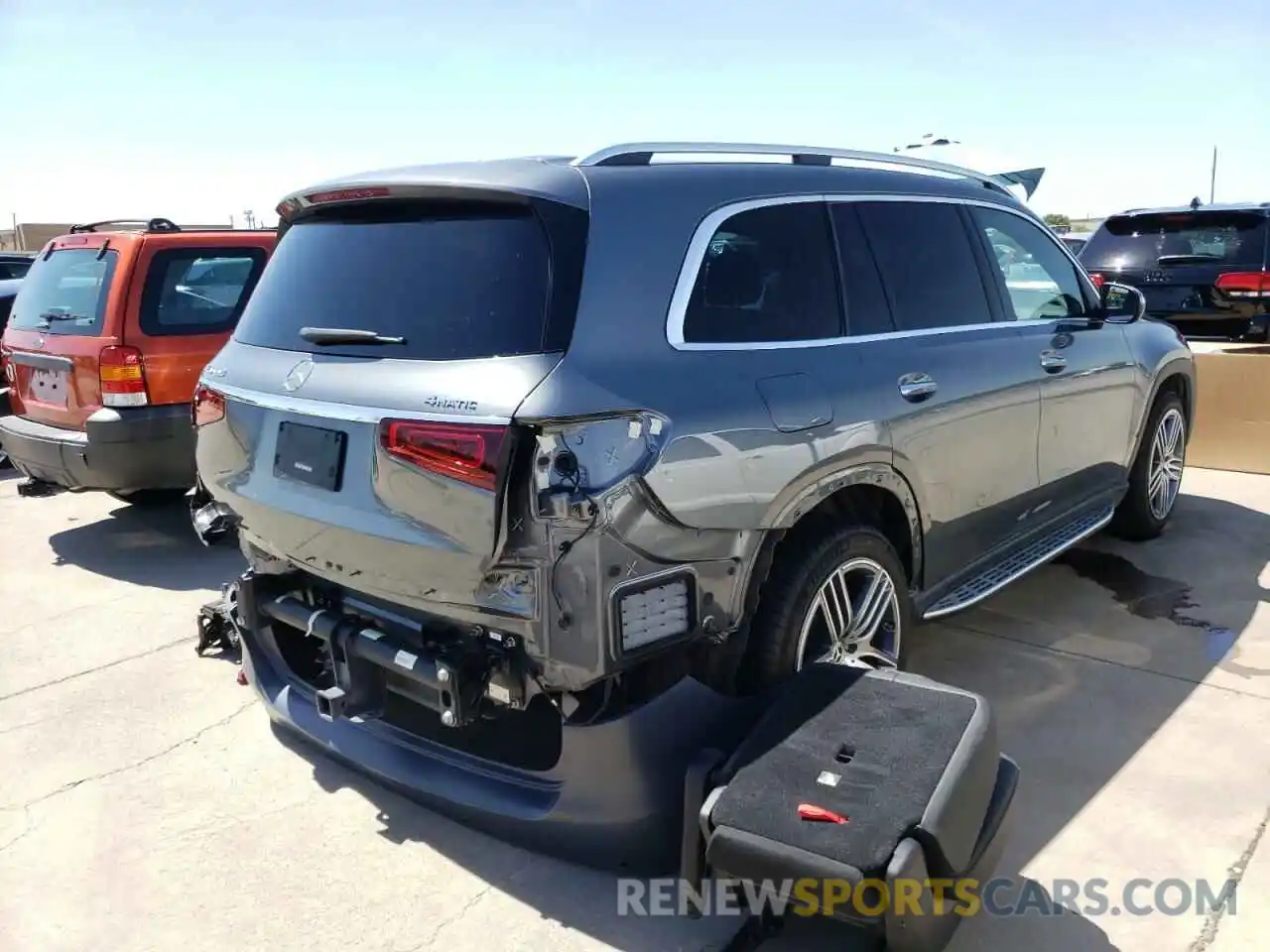 4 Photograph of a damaged car 4JGFF5KE7LA242728 MERCEDES-BENZ GLS-CLASS 2020