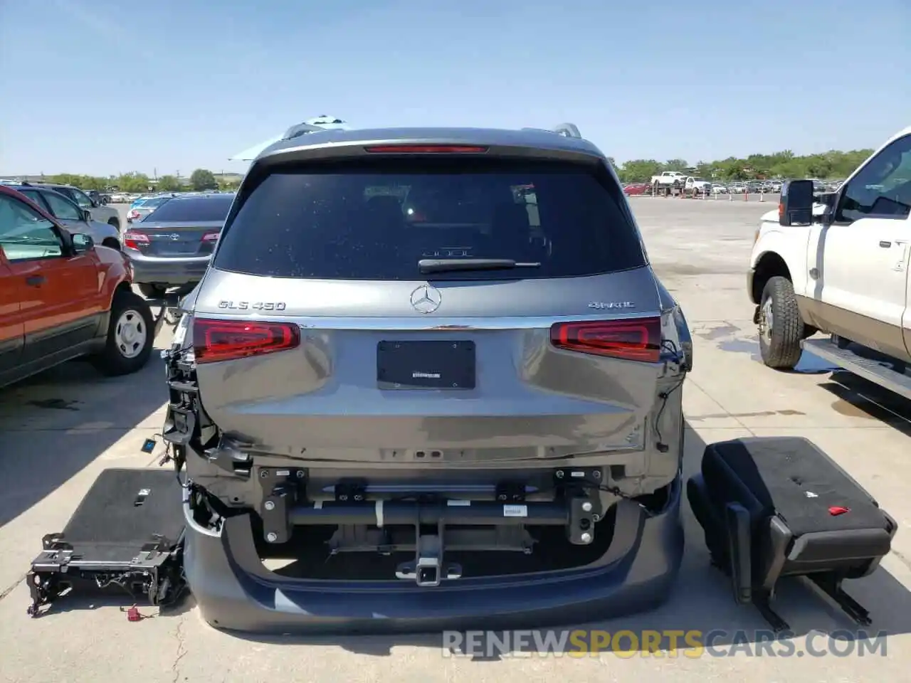 9 Photograph of a damaged car 4JGFF5KE7LA242728 MERCEDES-BENZ GLS-CLASS 2020