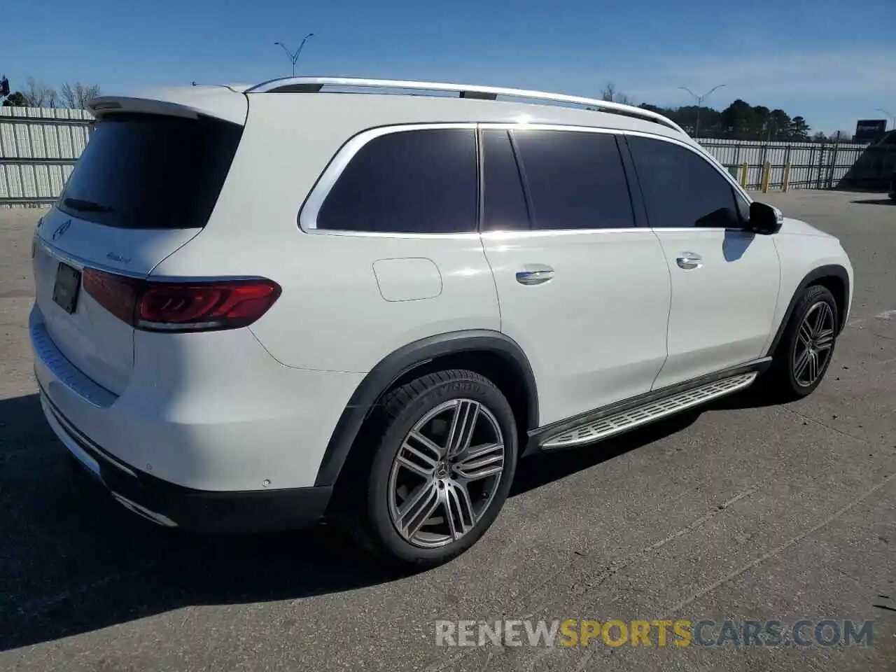 3 Photograph of a damaged car 4JGFF5KE9LA172844 MERCEDES-BENZ GLS-CLASS 2020