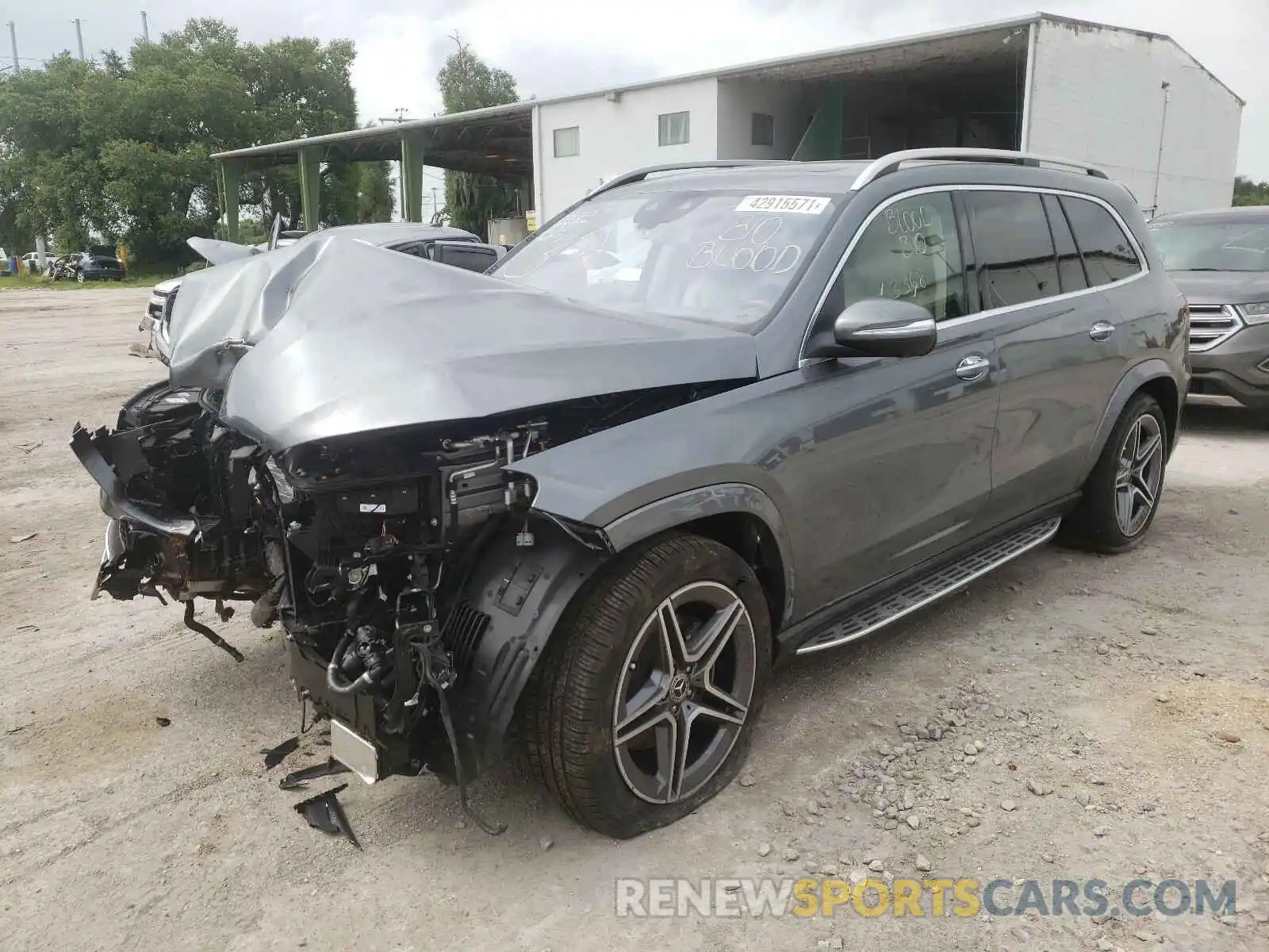 2 Photograph of a damaged car 4JGFF8GE3LA225290 MERCEDES-BENZ GLS-CLASS 2020