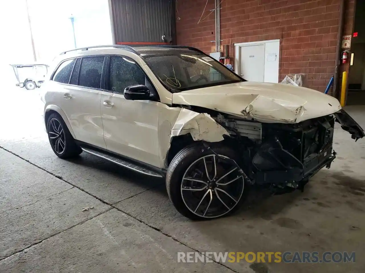 1 Photograph of a damaged car 4JGFF8GE7LA197087 MERCEDES-BENZ GLS-CLASS 2020