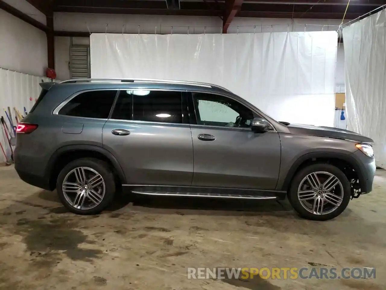 9 Photograph of a damaged car 4JGFF5KE4MA464029 MERCEDES-BENZ GLS-CLASS 2021