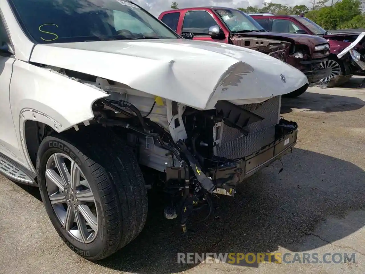 9 Photograph of a damaged car 4JGFF5KE9MA329452 MERCEDES-BENZ GLS-CLASS 2021