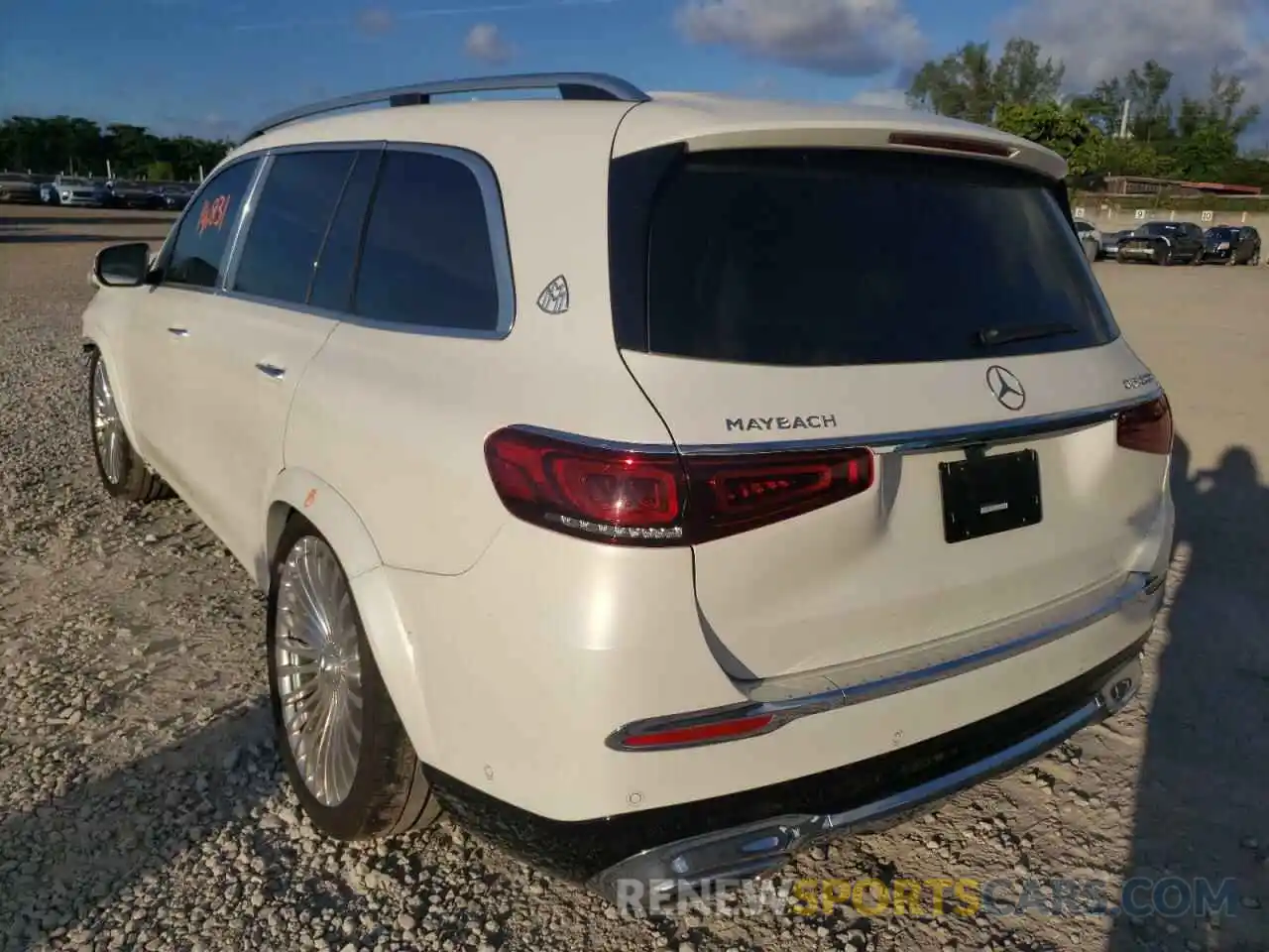 3 Photograph of a damaged car 4JGFF8HB3MA394070 MERCEDES-BENZ GLS-CLASS 2021