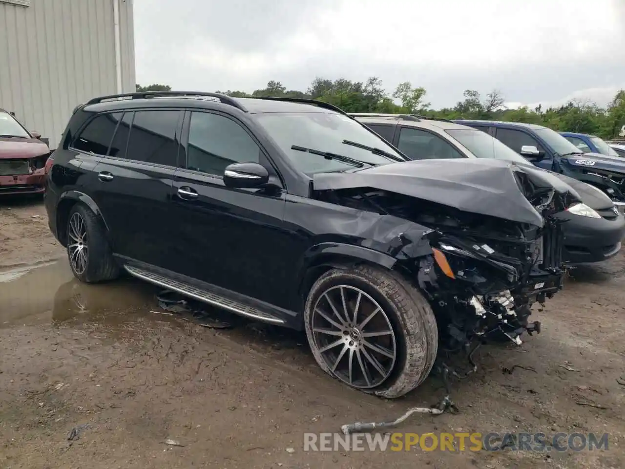 4 Photograph of a damaged car 4JGFF5KE1NA660141 MERCEDES-BENZ GLS-CLASS 2022