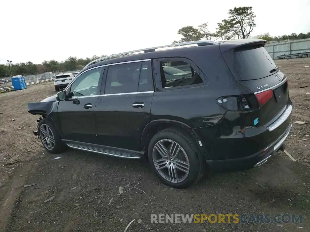 2 Photograph of a damaged car 4JGFF5KE4NA710045 MERCEDES-BENZ GLS-CLASS 2022