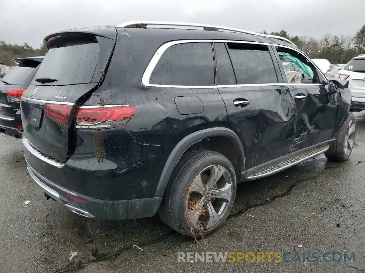 3 Photograph of a damaged car 4JGFF5KE6NA772398 MERCEDES-BENZ GLS-CLASS 2022