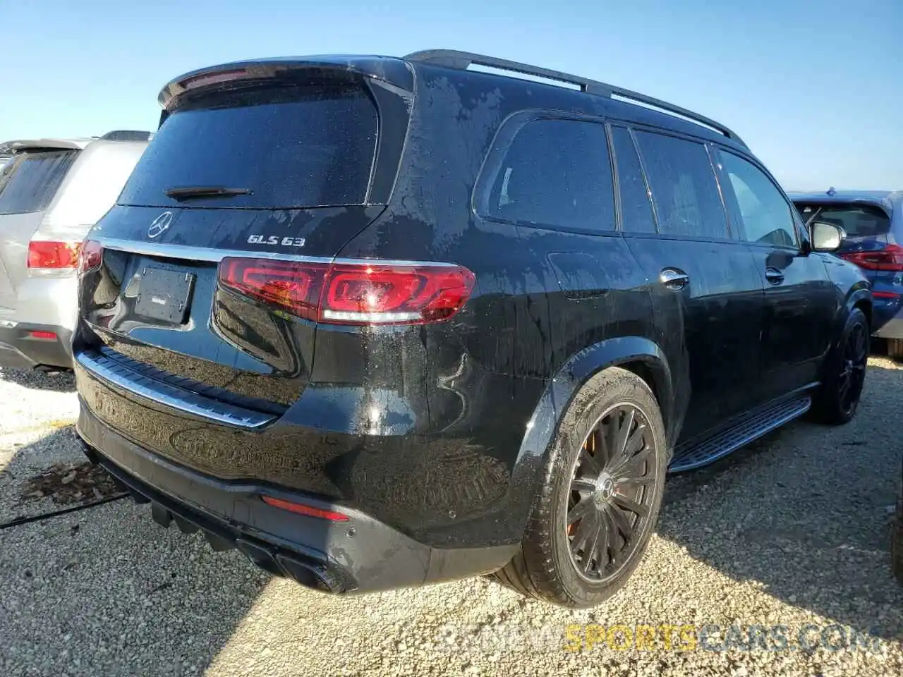 4 Photograph of a damaged car 4JGFF8KE9NA812359 MERCEDES-BENZ GLS-CLASS 2022