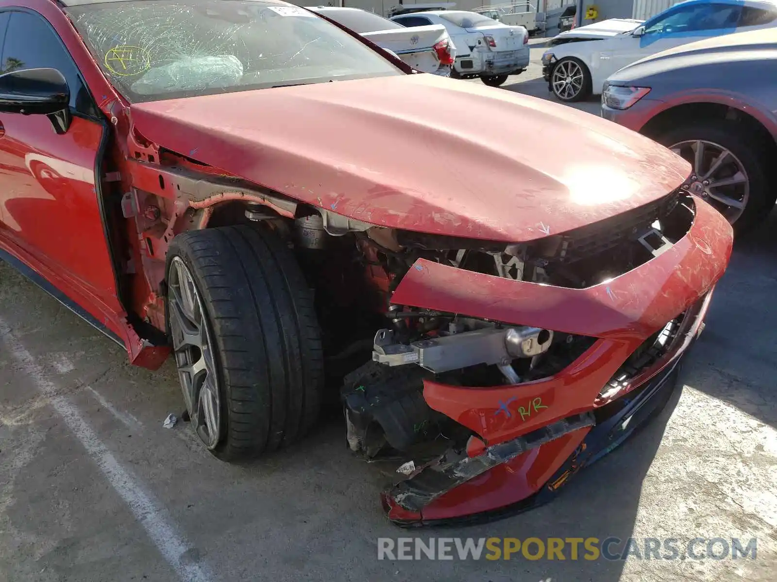 9 Photograph of a damaged car WDD7X8JB4KA001308 MERCEDES-BENZ GT-CLASS 2019