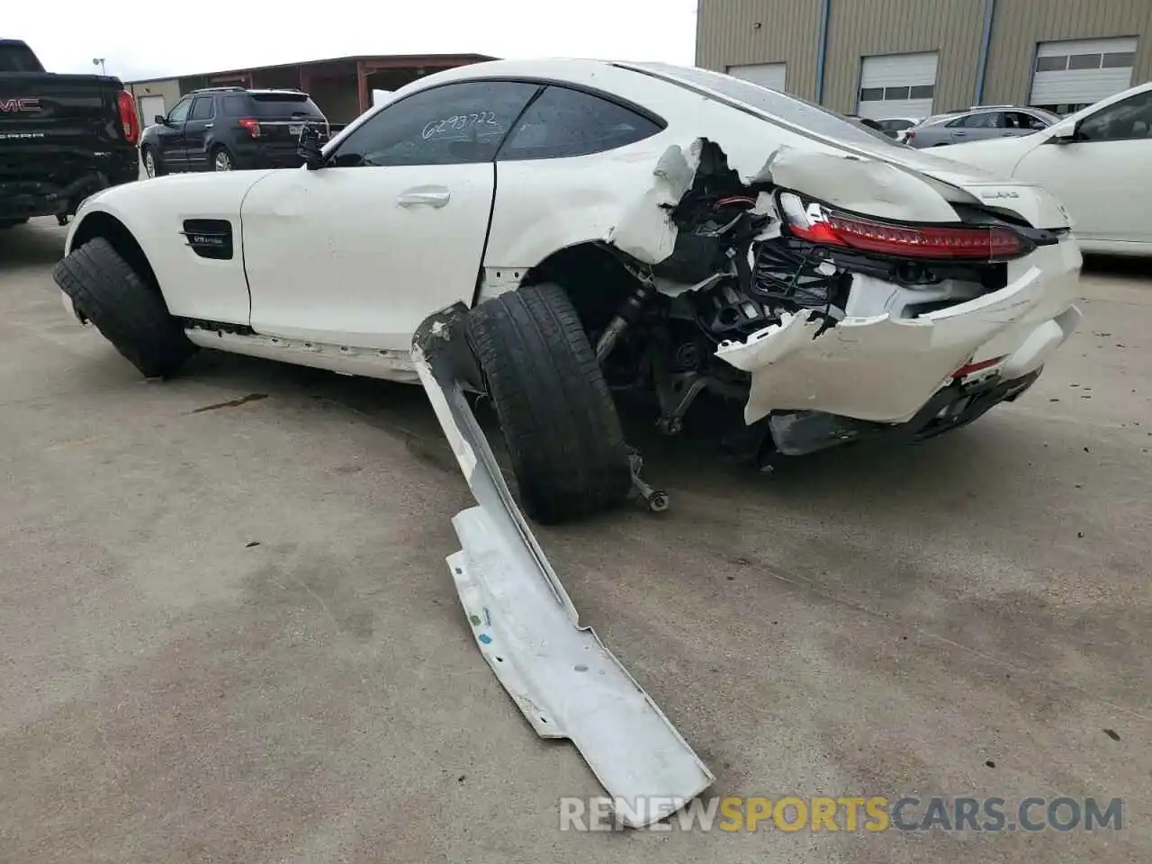 2 Фотография поврежденного автомобиля WDDYJ7JA4KA023624 MERCEDES-BENZ GT-CLASS 2019