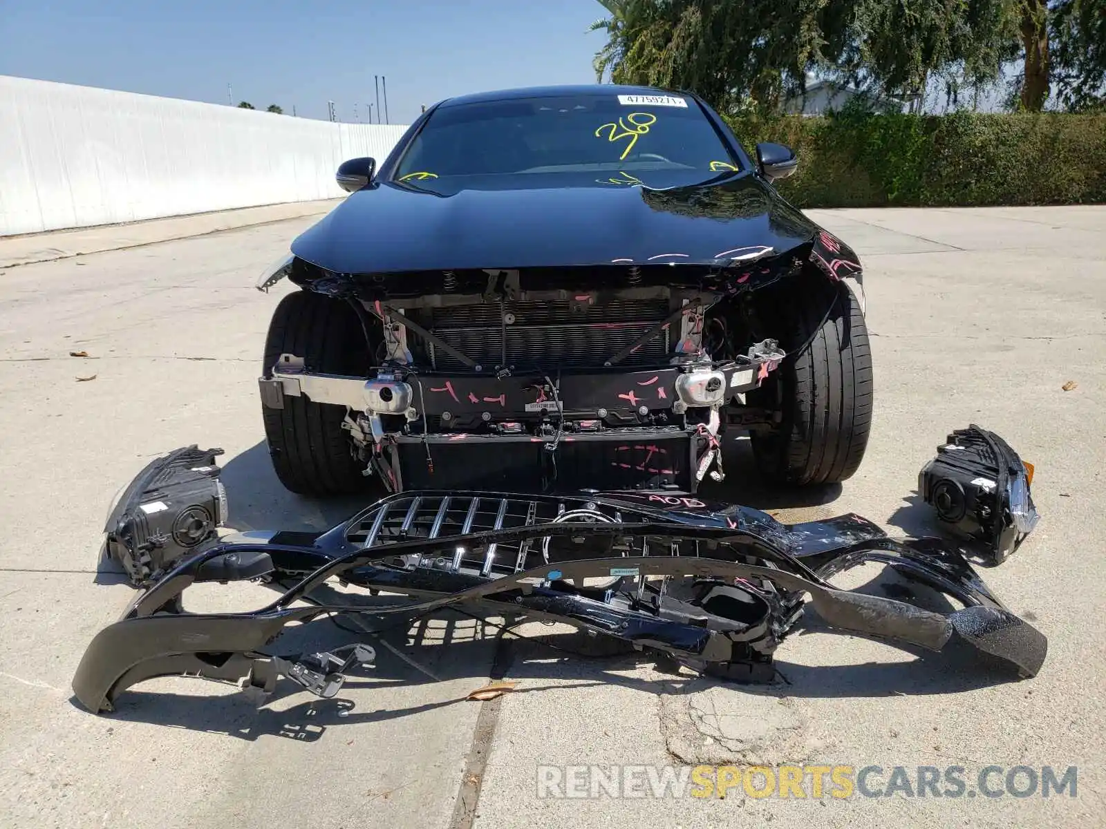 2 Photograph of a damaged car W1K7X6BB4LA031736 MERCEDES-BENZ GT-CLASS 2020