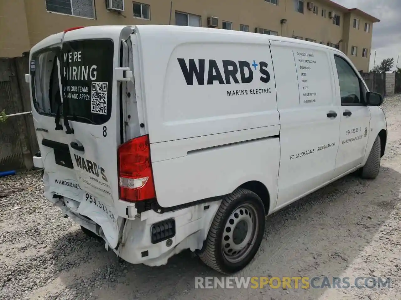 4 Photograph of a damaged car WD3PG2EA5K3521301 MERCEDES-BENZ METRIS 2019