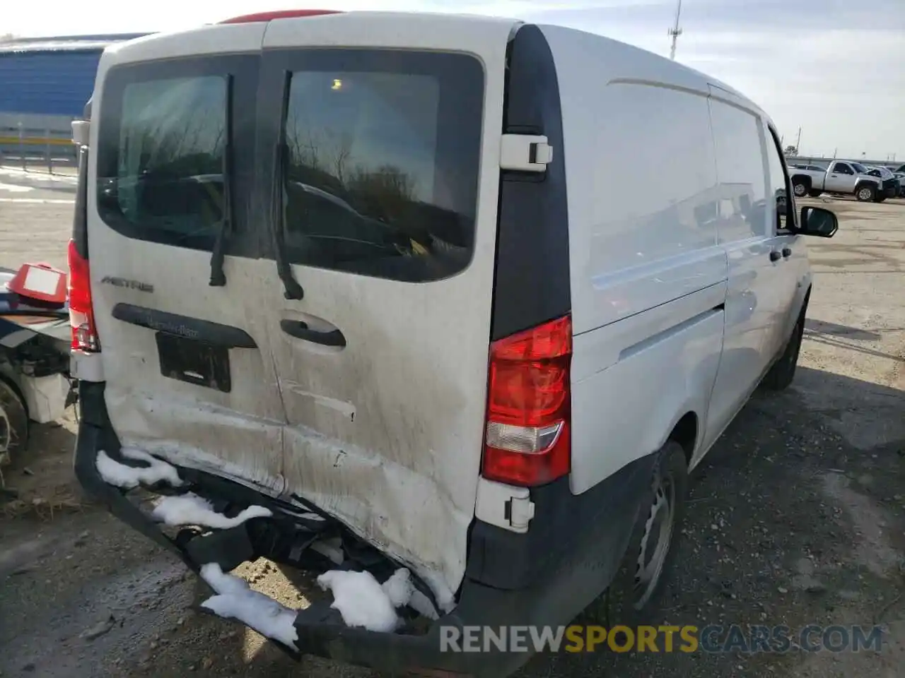 4 Photograph of a damaged car WD3PG2EA9K3513380 MERCEDES-BENZ METRIS 2019