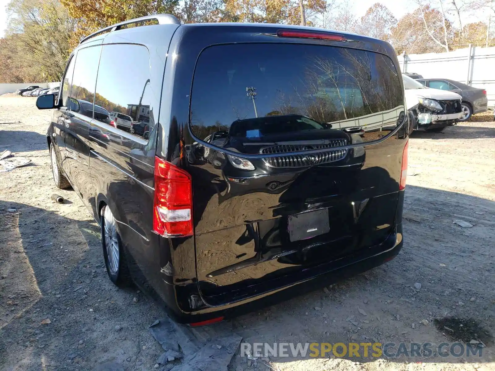 3 Photograph of a damaged car WD4PG2EE3K3584573 MERCEDES-BENZ METRIS 2019