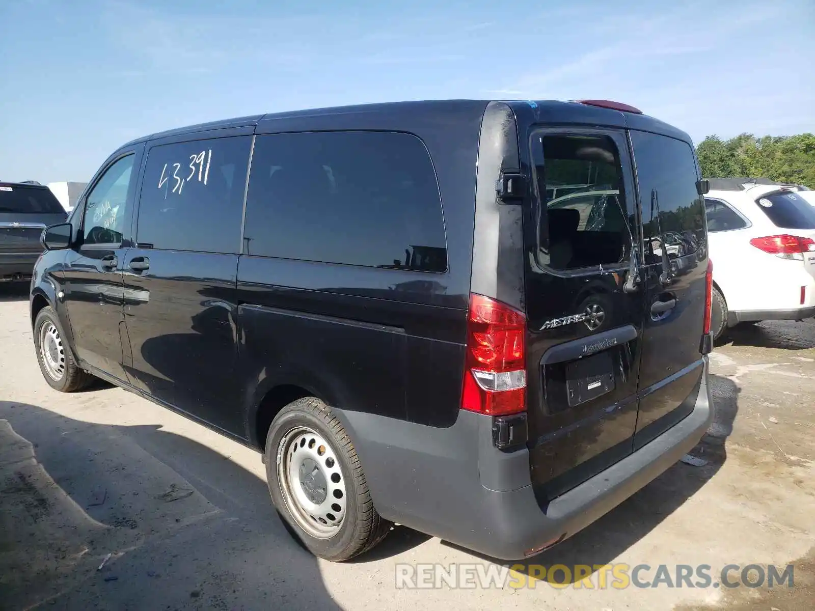 3 Фотография поврежденного автомобиля WD4PG2EE7K3518771 MERCEDES-BENZ METRIS 2019