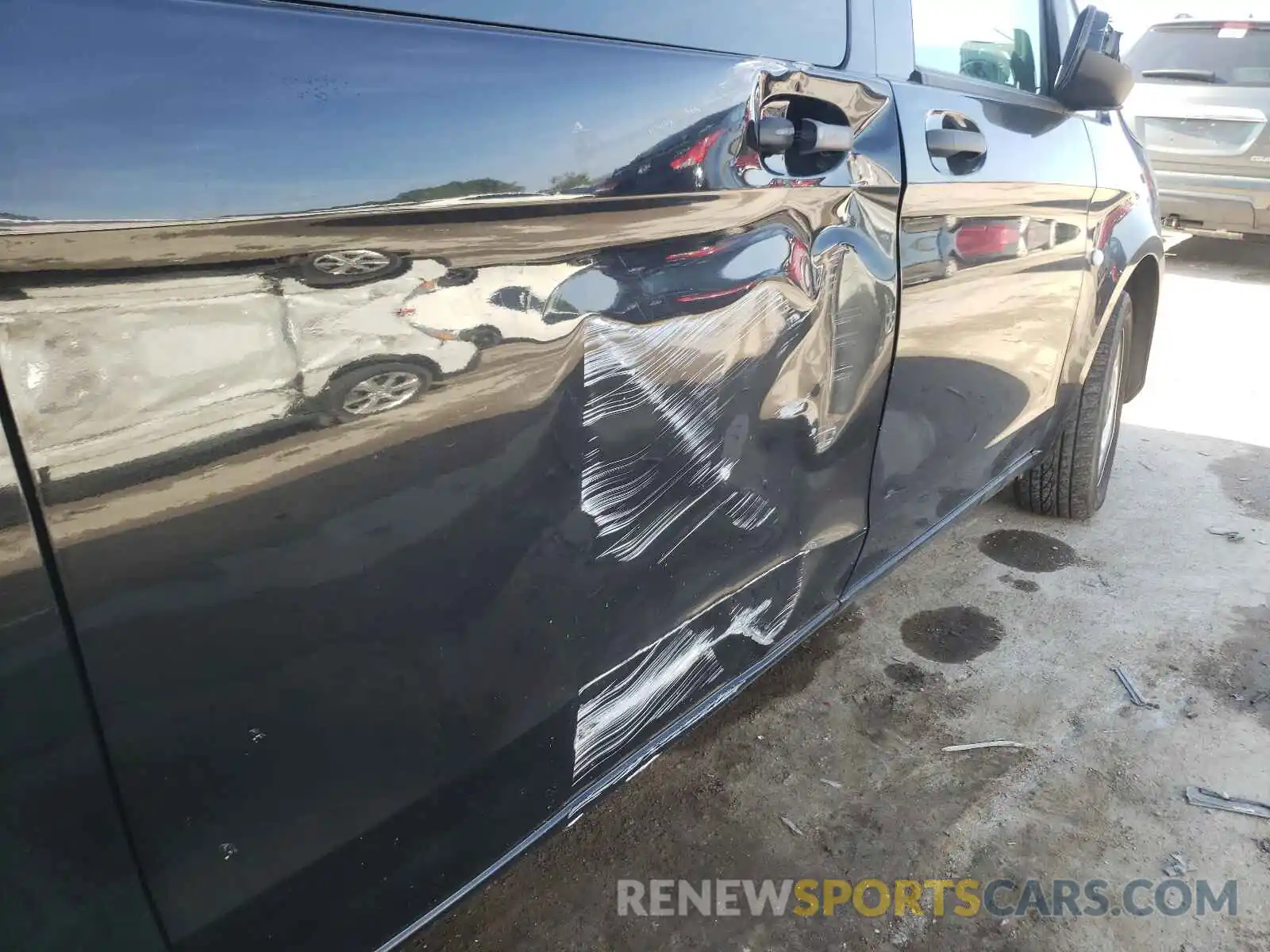 9 Photograph of a damaged car WD4PG2EE7K3518771 MERCEDES-BENZ METRIS 2019