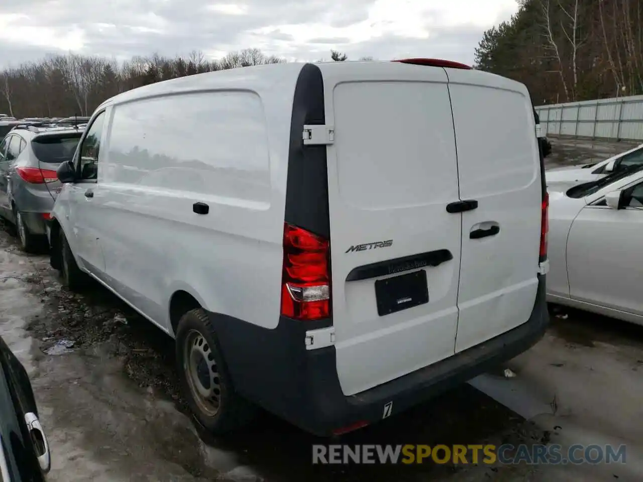 3 Photograph of a damaged car W1YV0BEY7L3714206 MERCEDES-BENZ METRIS 2020