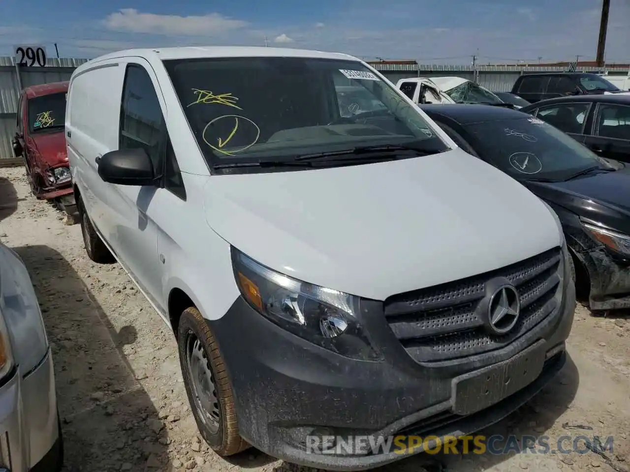 1 Photograph of a damaged car W1YV0BEY9L3726180 MERCEDES-BENZ METRIS 2020