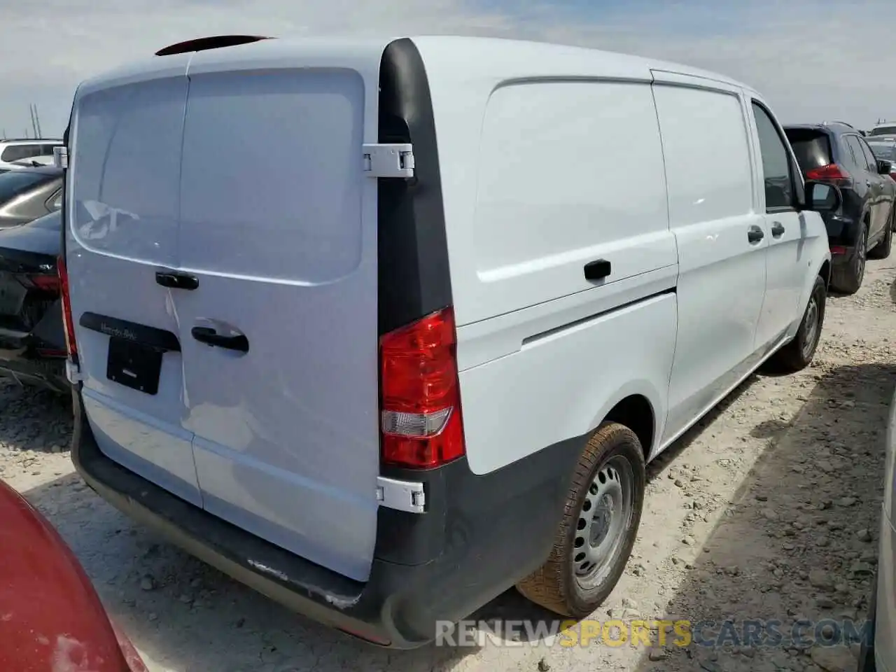 4 Photograph of a damaged car W1YV0BEY9L3726180 MERCEDES-BENZ METRIS 2020