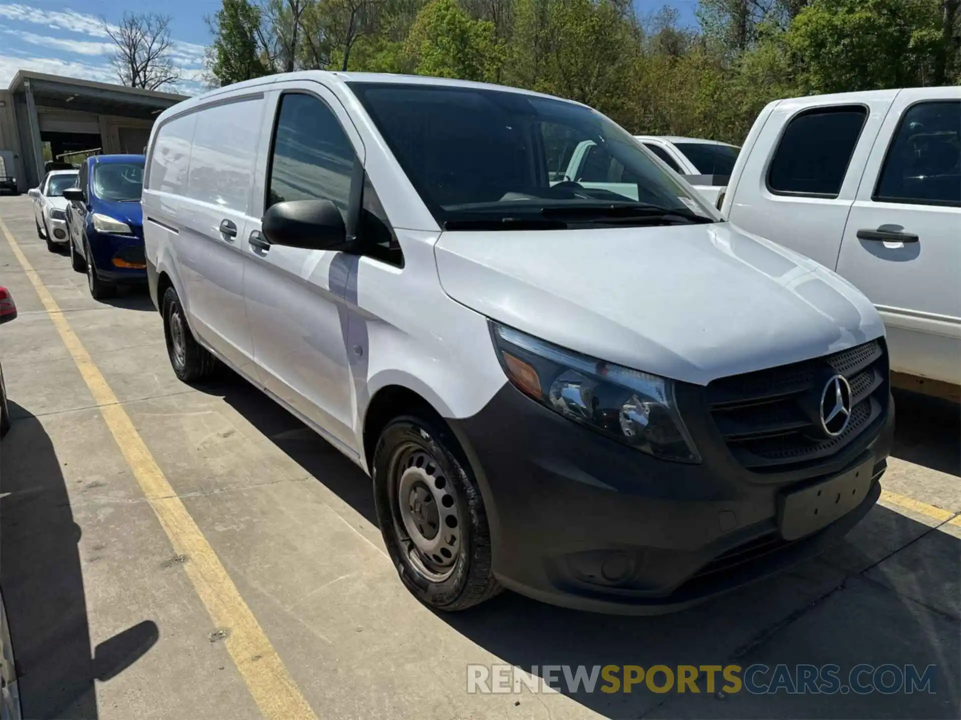 18 Photograph of a damaged car W1YV0BEYXL3758877 MERCEDES-BENZ METRIS 2020