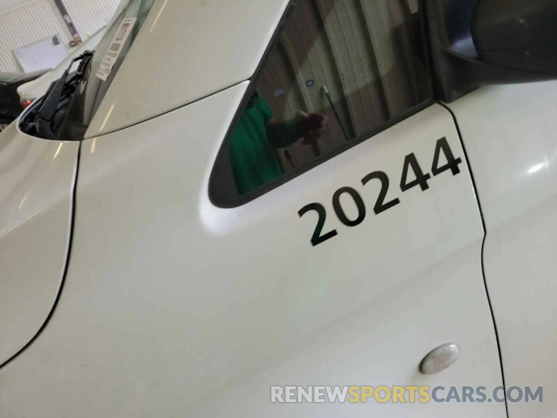25 Photograph of a damaged car W1YV0BEYXL3758877 MERCEDES-BENZ METRIS 2020