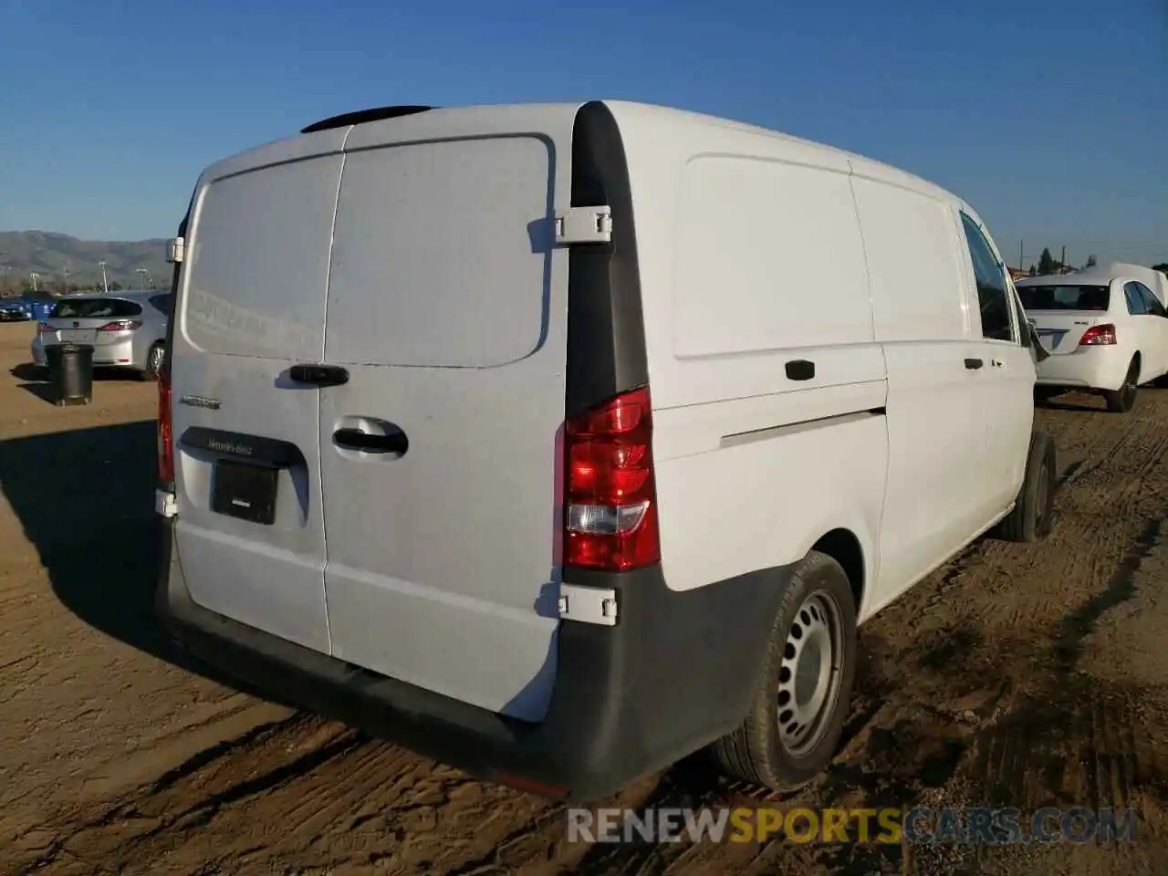 4 Фотография поврежденного автомобиля WD3PG2EA6L3674710 MERCEDES-BENZ METRIS 2020