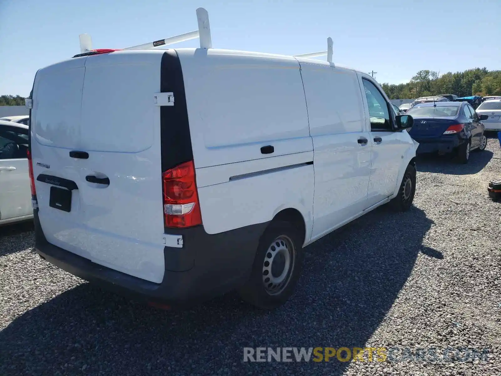 4 Photograph of a damaged car WD3PG2EA8L3661960 MERCEDES-BENZ METRIS 2020