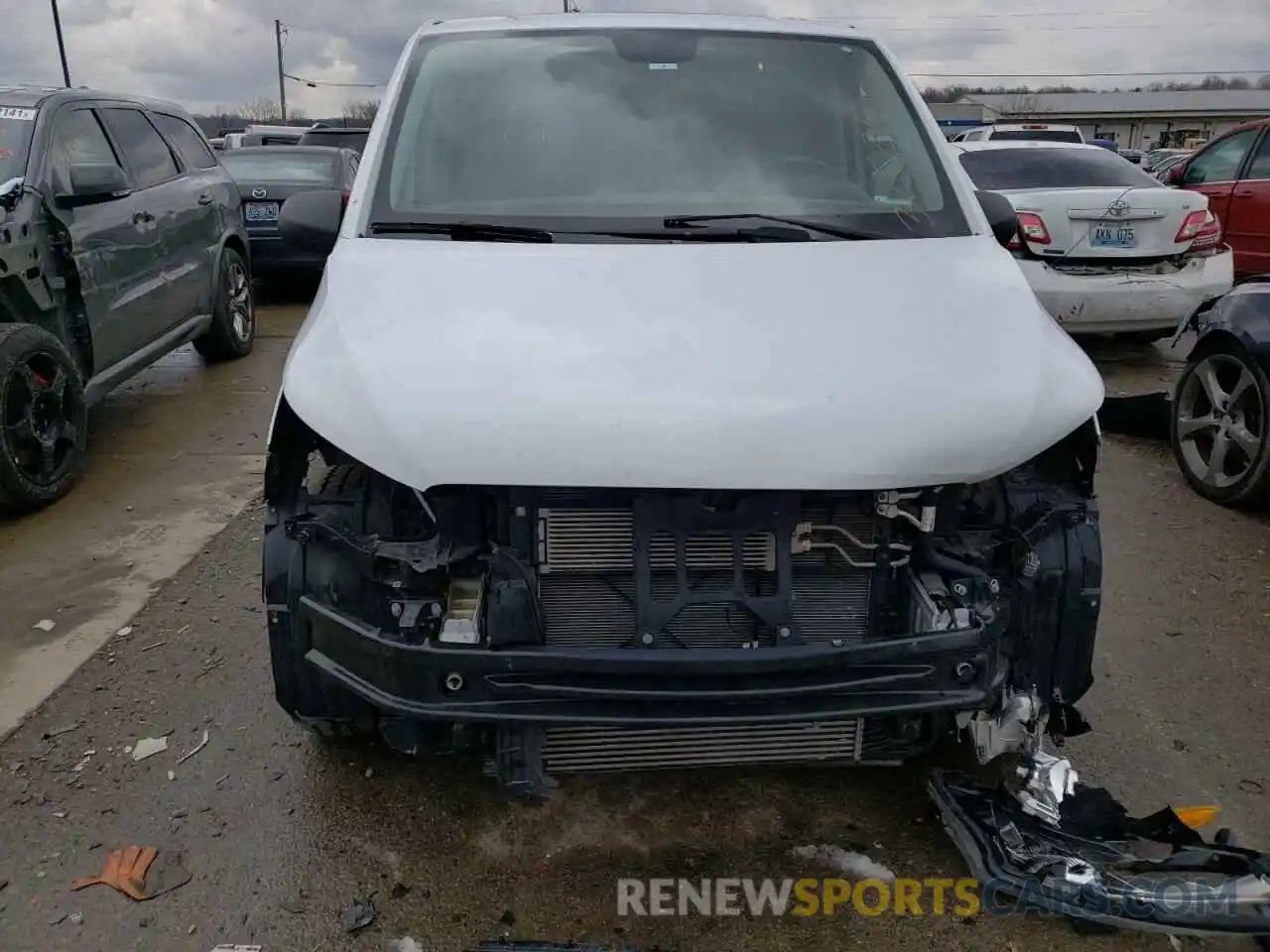 9 Photograph of a damaged car WD3PG3EA2L3658624 MERCEDES-BENZ METRIS 2020