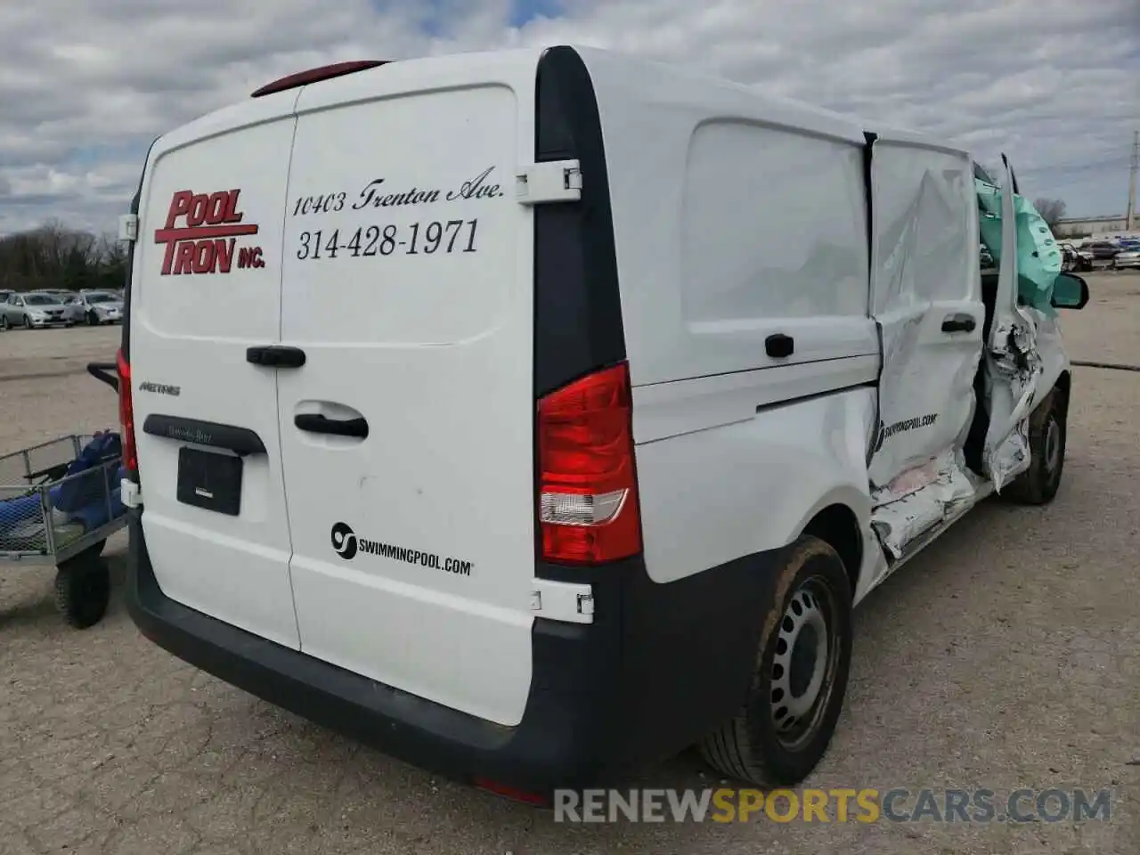 4 Photograph of a damaged car WD3PG3EAXL3653378 MERCEDES-BENZ METRIS 2020