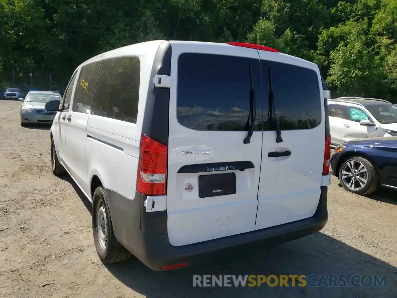 3 Photograph of a damaged car W1WV0FEY8M3825266 MERCEDES-BENZ METRIS 2021