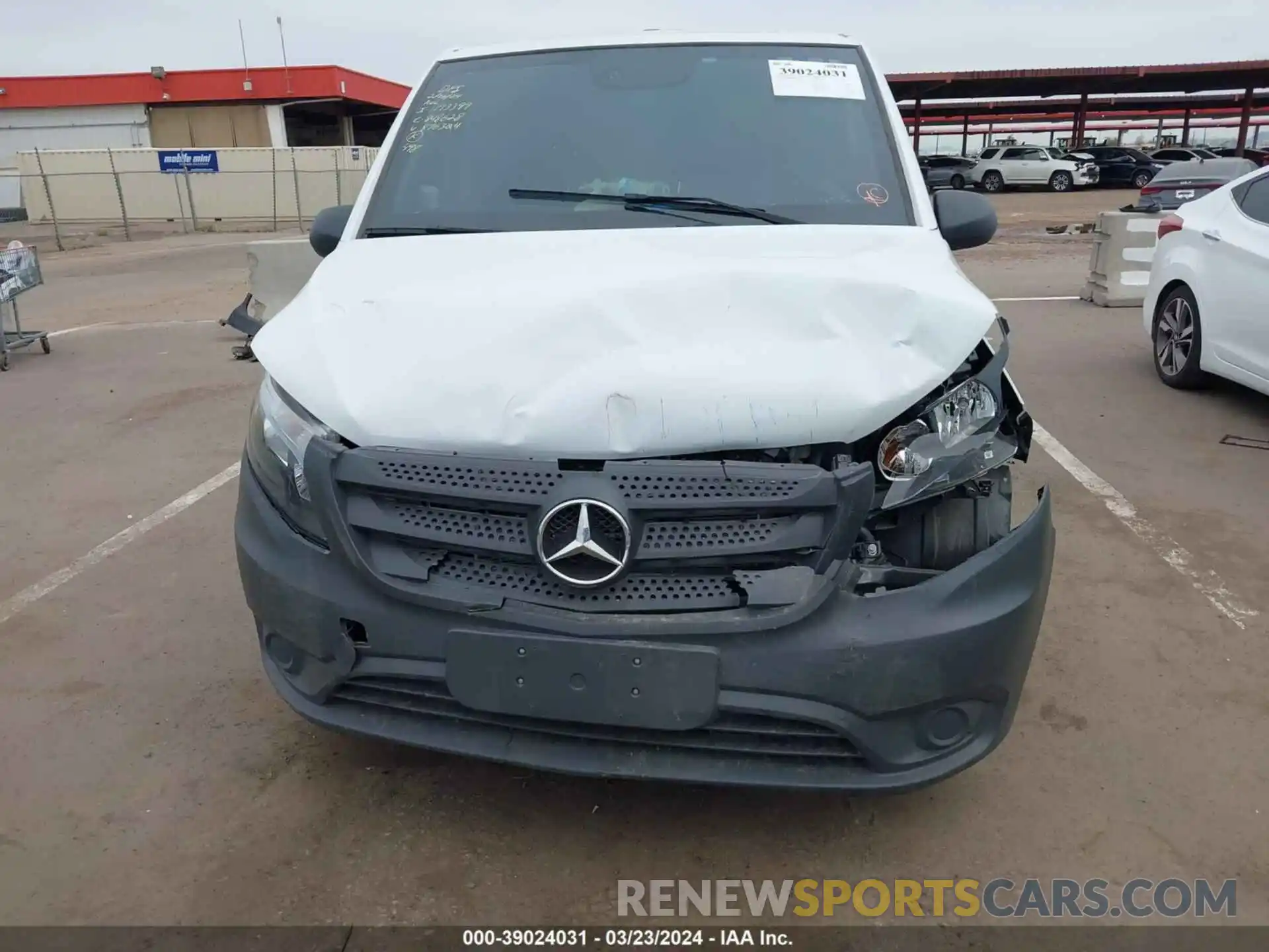 12 Photograph of a damaged car W1YV0BEY3M3876304 MERCEDES-BENZ METRIS 2021