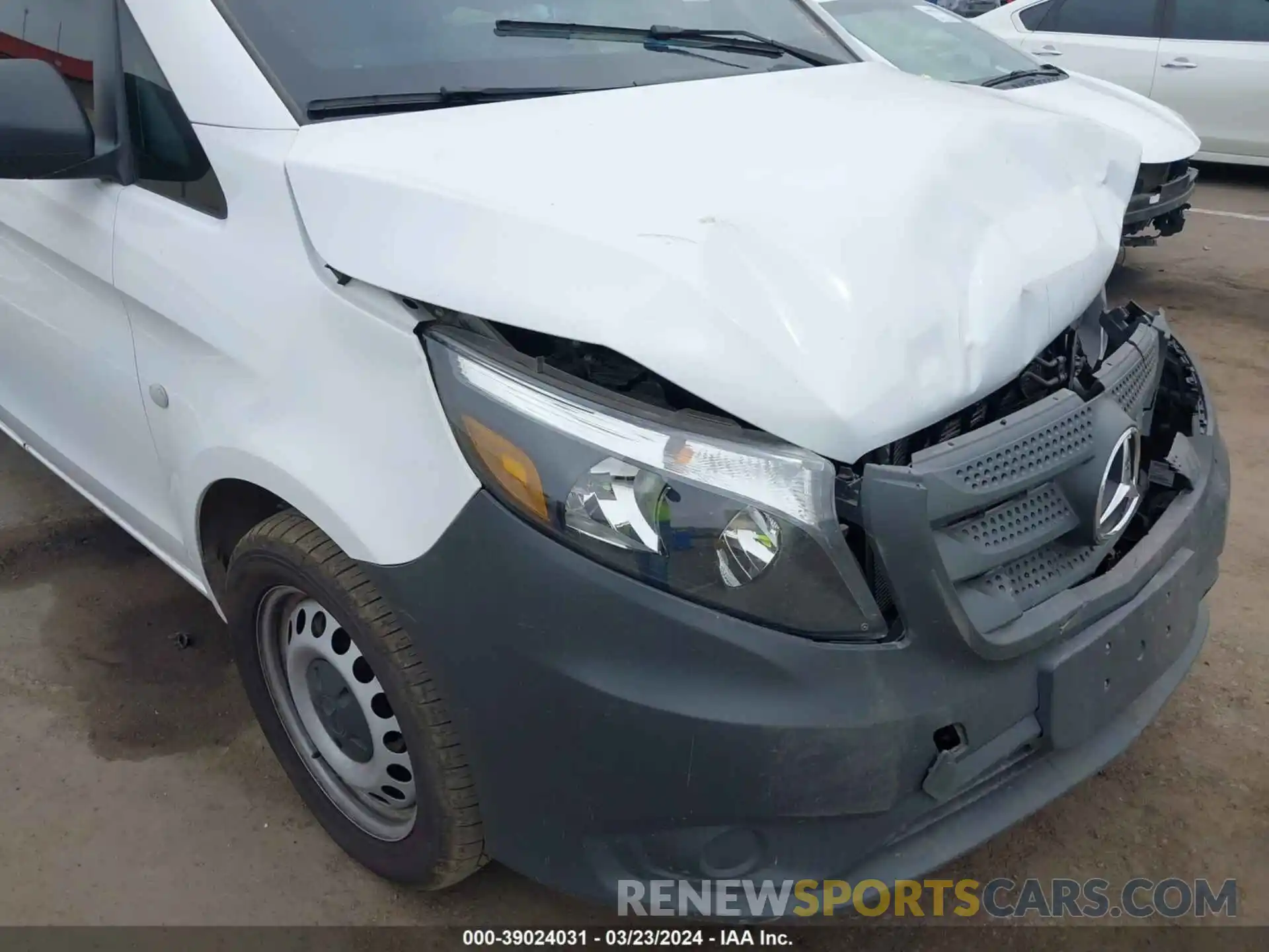 17 Photograph of a damaged car W1YV0BEY3M3876304 MERCEDES-BENZ METRIS 2021