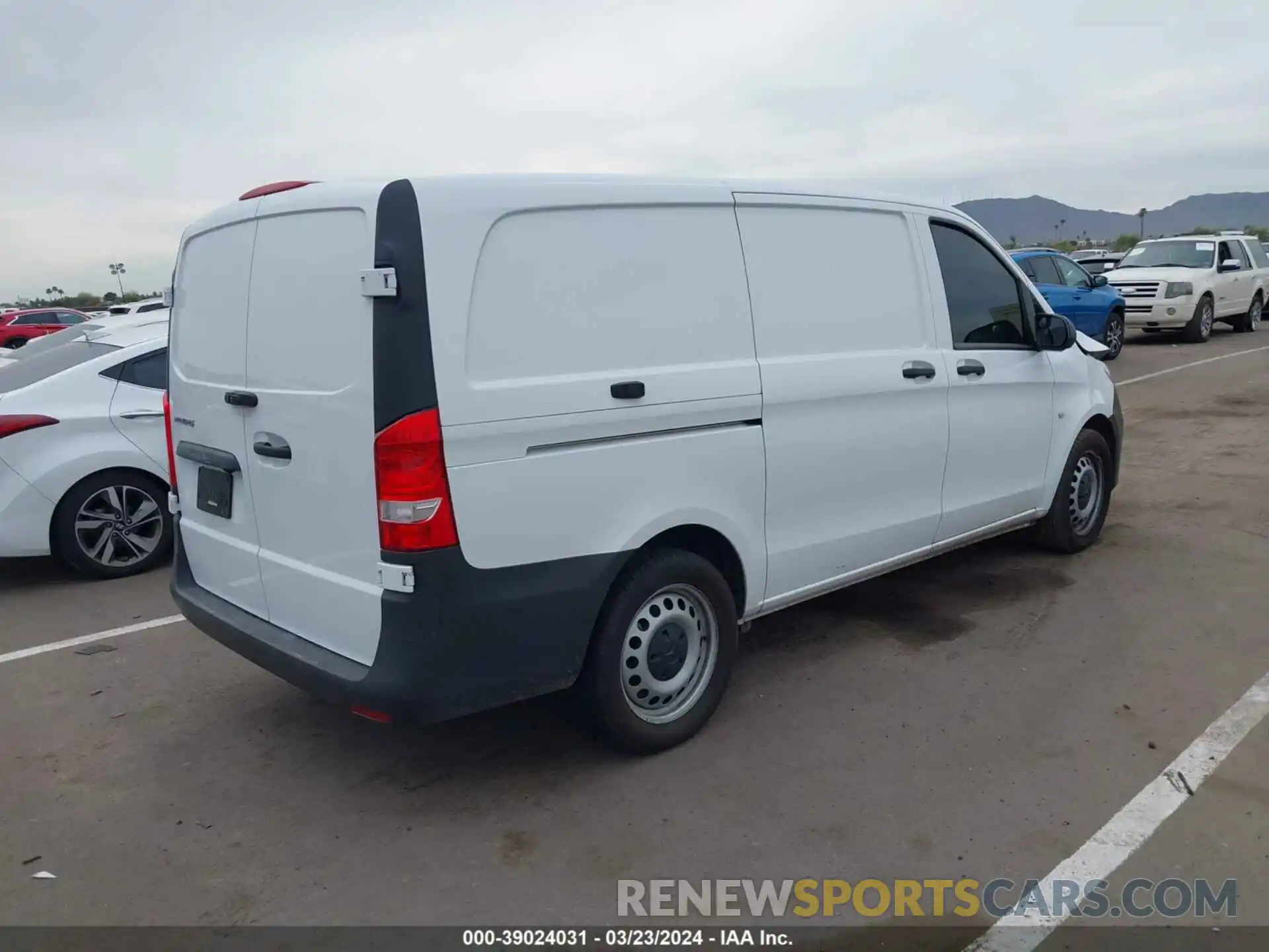 4 Фотография поврежденного автомобиля W1YV0BEY3M3876304 MERCEDES-BENZ METRIS 2021