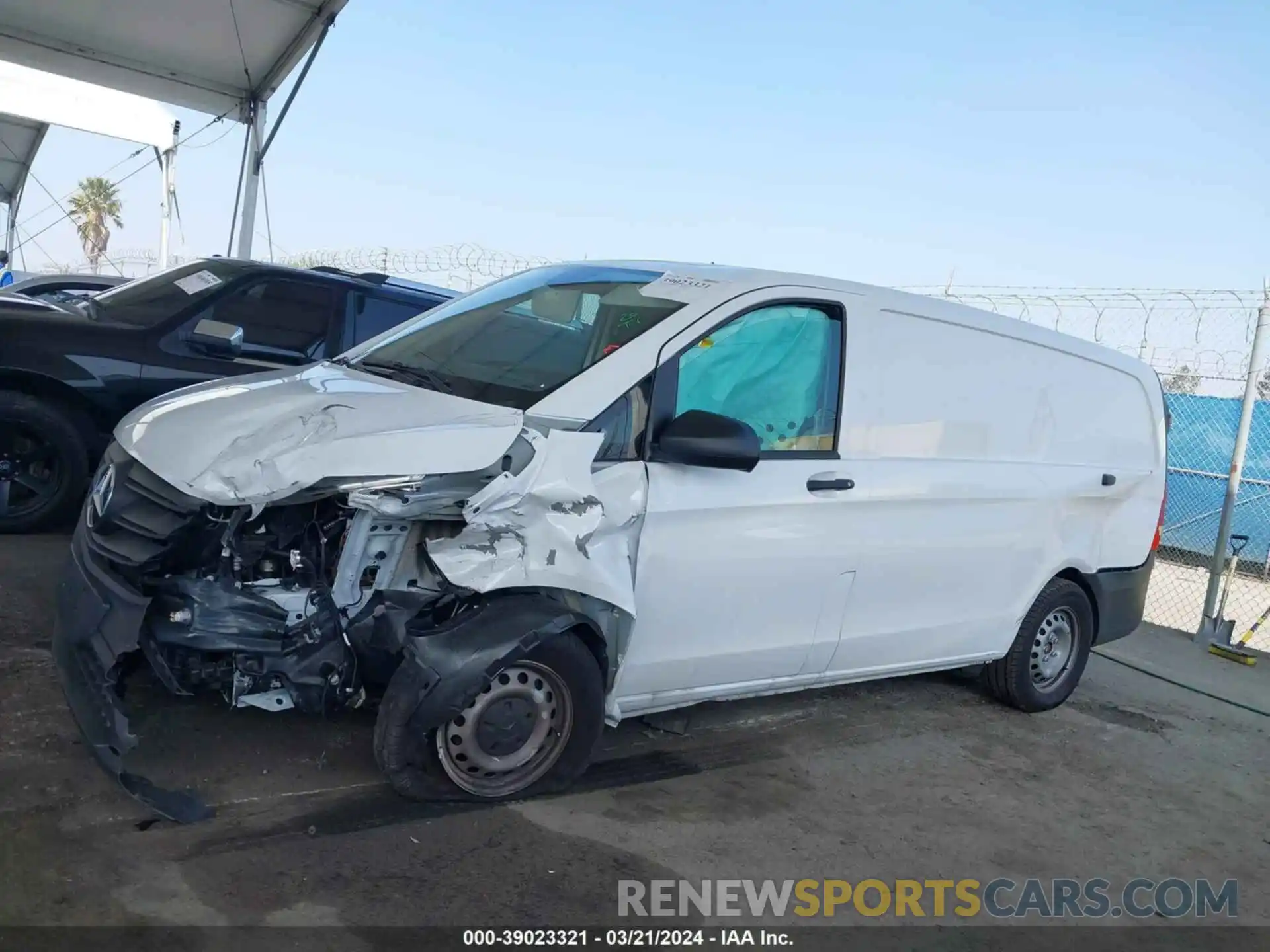 14 Photograph of a damaged car W1YV0BEY1P4294961 MERCEDES-BENZ METRIS 2023