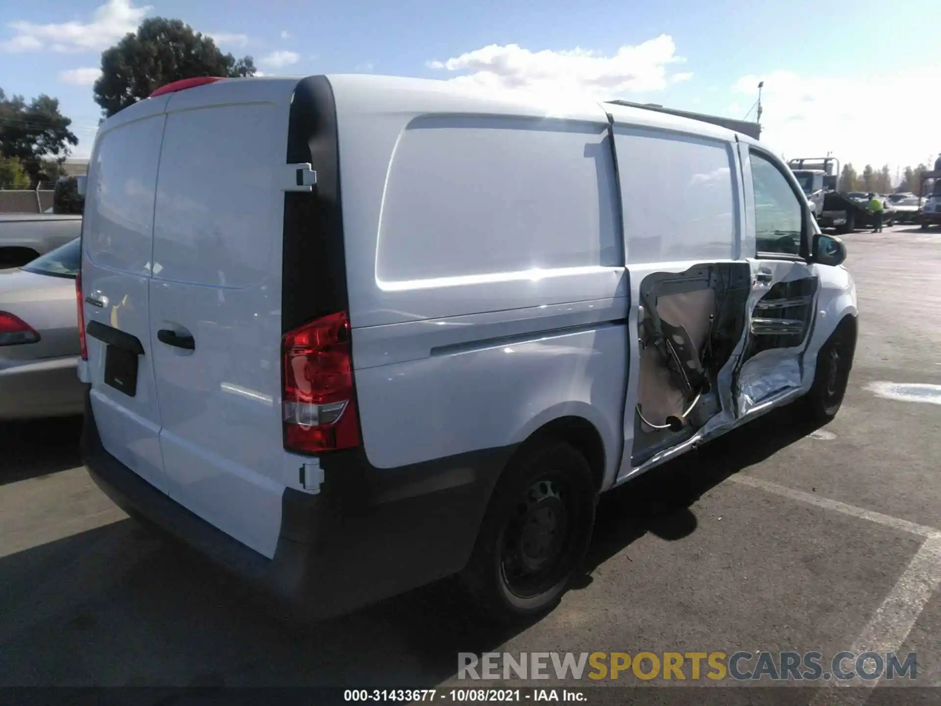 4 Photograph of a damaged car WD3PG2EA3K3533494 MERCEDES-BENZ METRIS CARGO VAN 2019