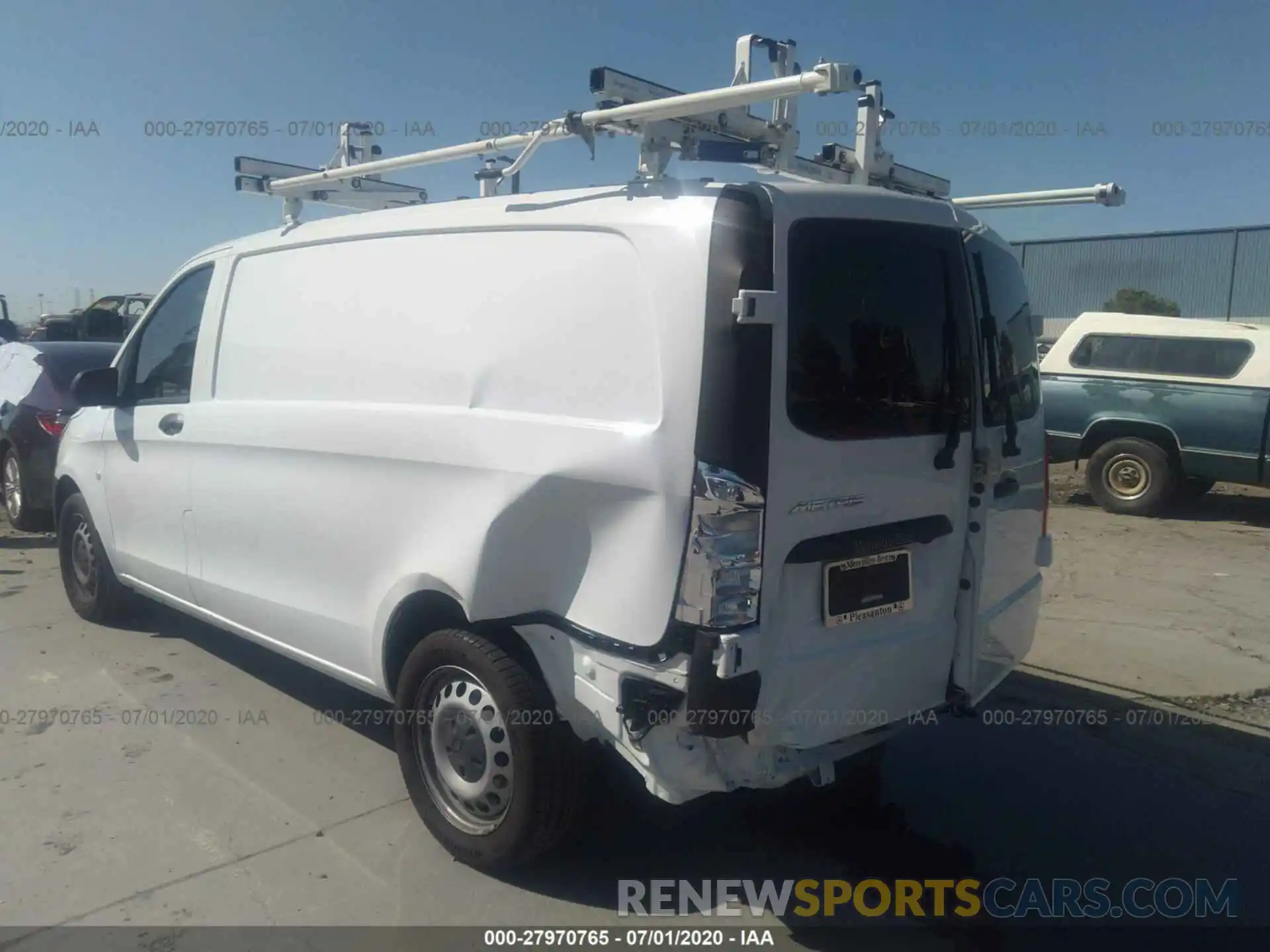 3 Photograph of a damaged car WD3PG2EA4K3522598 MERCEDES-BENZ METRIS CARGO VAN 2019