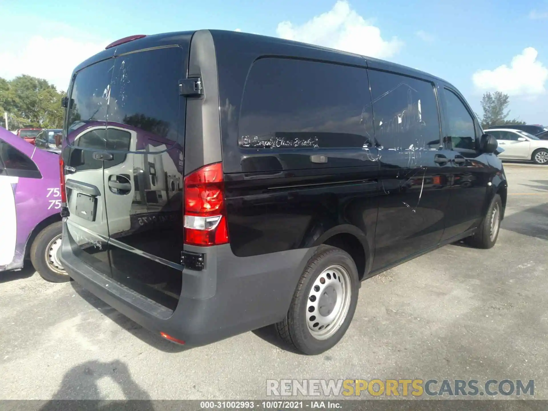 4 Photograph of a damaged car WD3PG2EA5K3536154 MERCEDES-BENZ METRIS CARGO VAN 2019