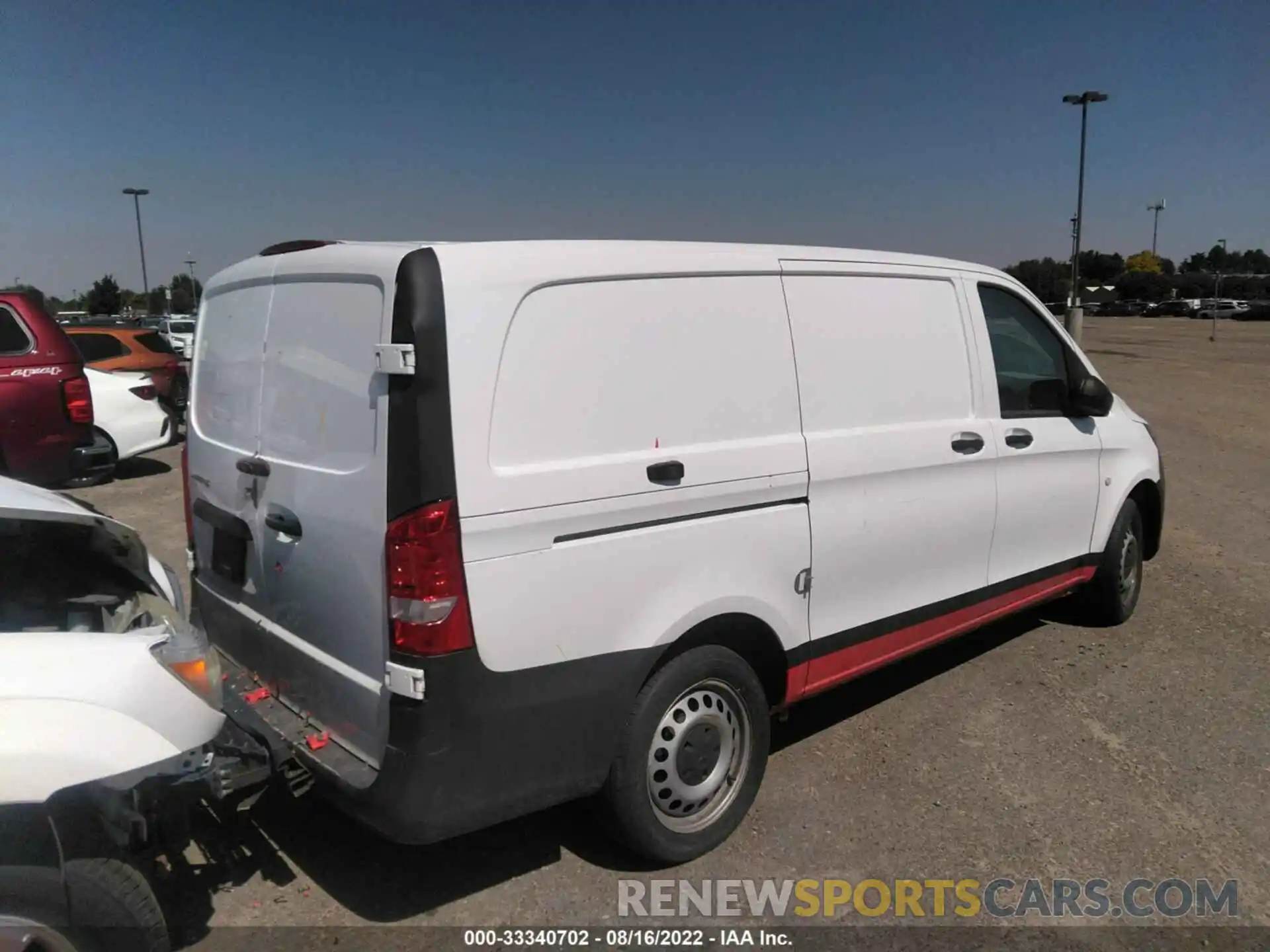 4 Photograph of a damaged car WD3PG2EA5K3601830 MERCEDES-BENZ METRIS CARGO VAN 2019