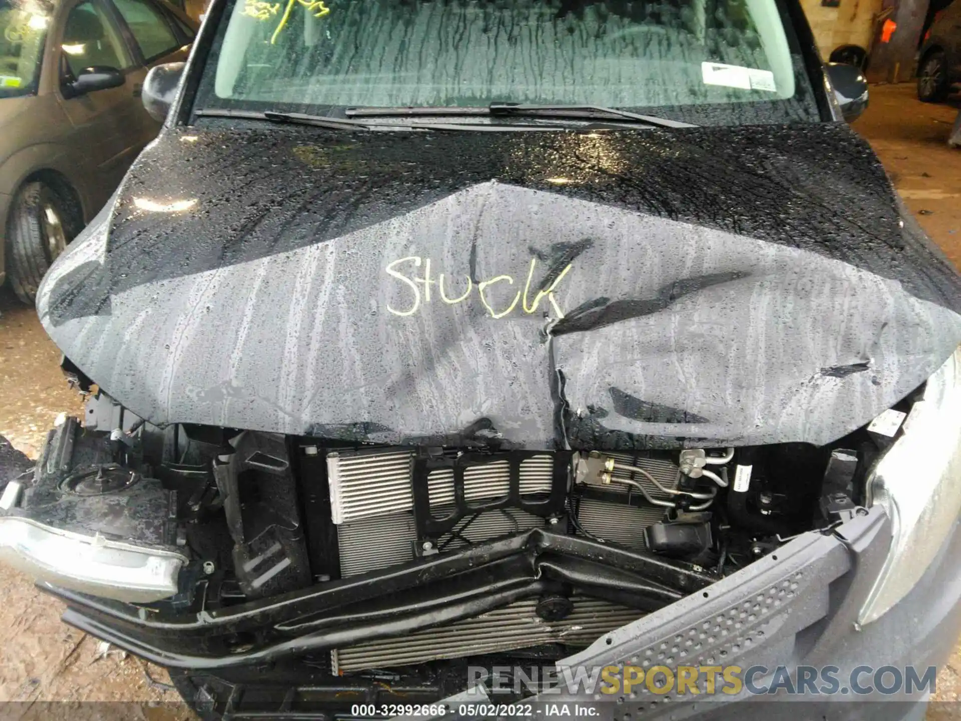 10 Photograph of a damaged car WD3PG2EA6K3587372 MERCEDES-BENZ METRIS CARGO VAN 2019