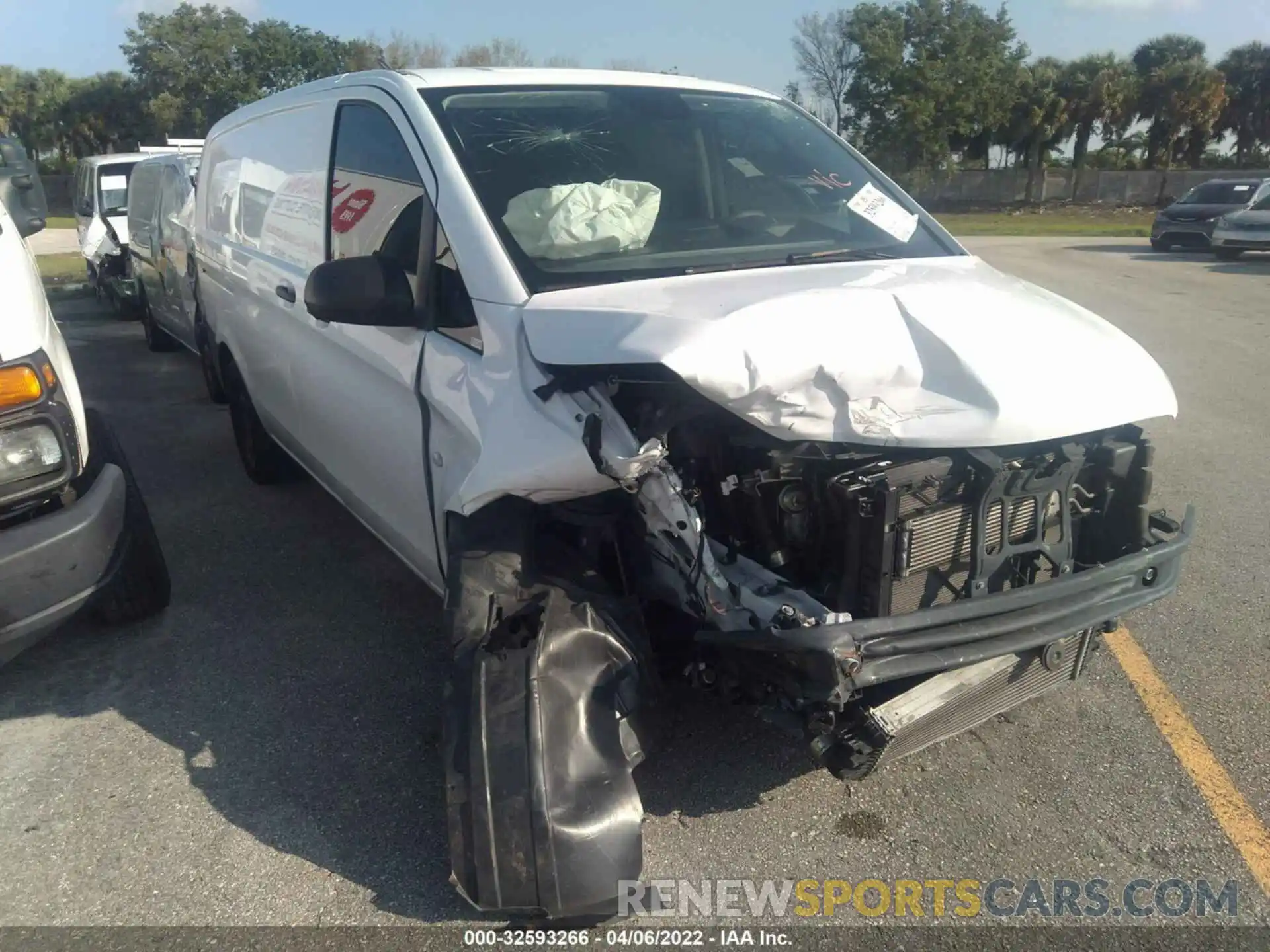 1 Photograph of a damaged car WD3PG2EA6K3604526 MERCEDES-BENZ METRIS CARGO VAN 2019