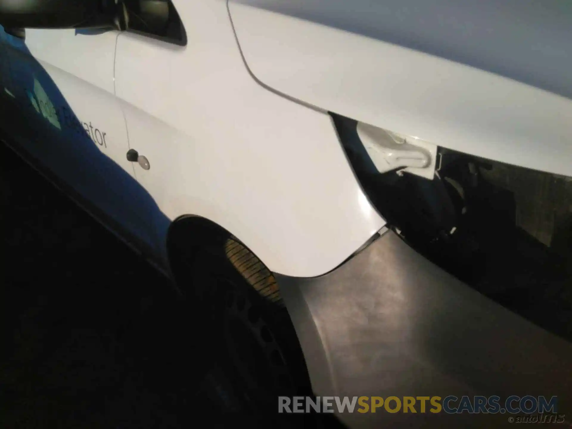 16 Photograph of a damaged car WD3PG2EA7K3594797 MERCEDES-BENZ METRIS CARGO VAN 2019