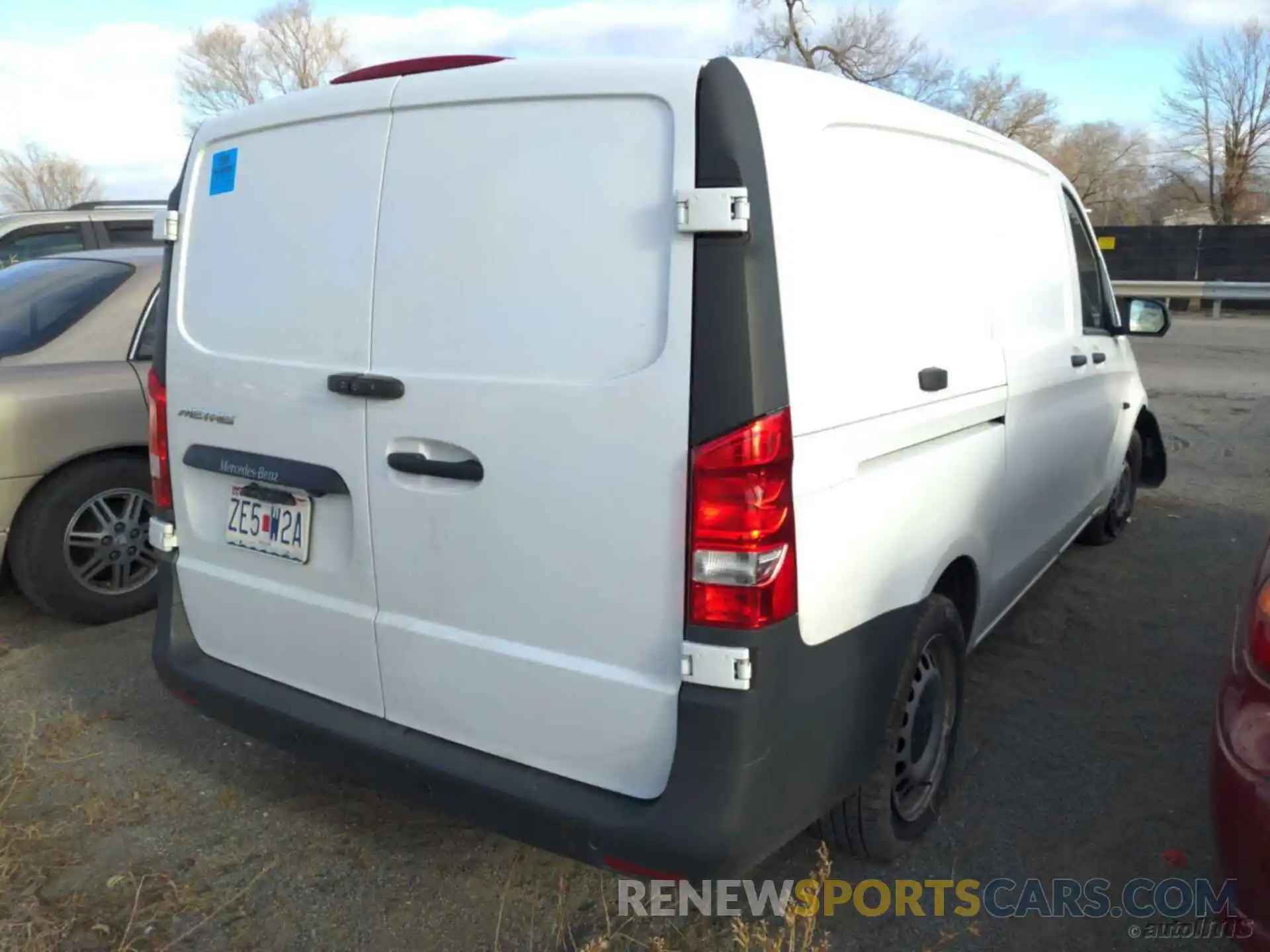 33 Photograph of a damaged car WD3PG2EA7K3594797 MERCEDES-BENZ METRIS CARGO VAN 2019