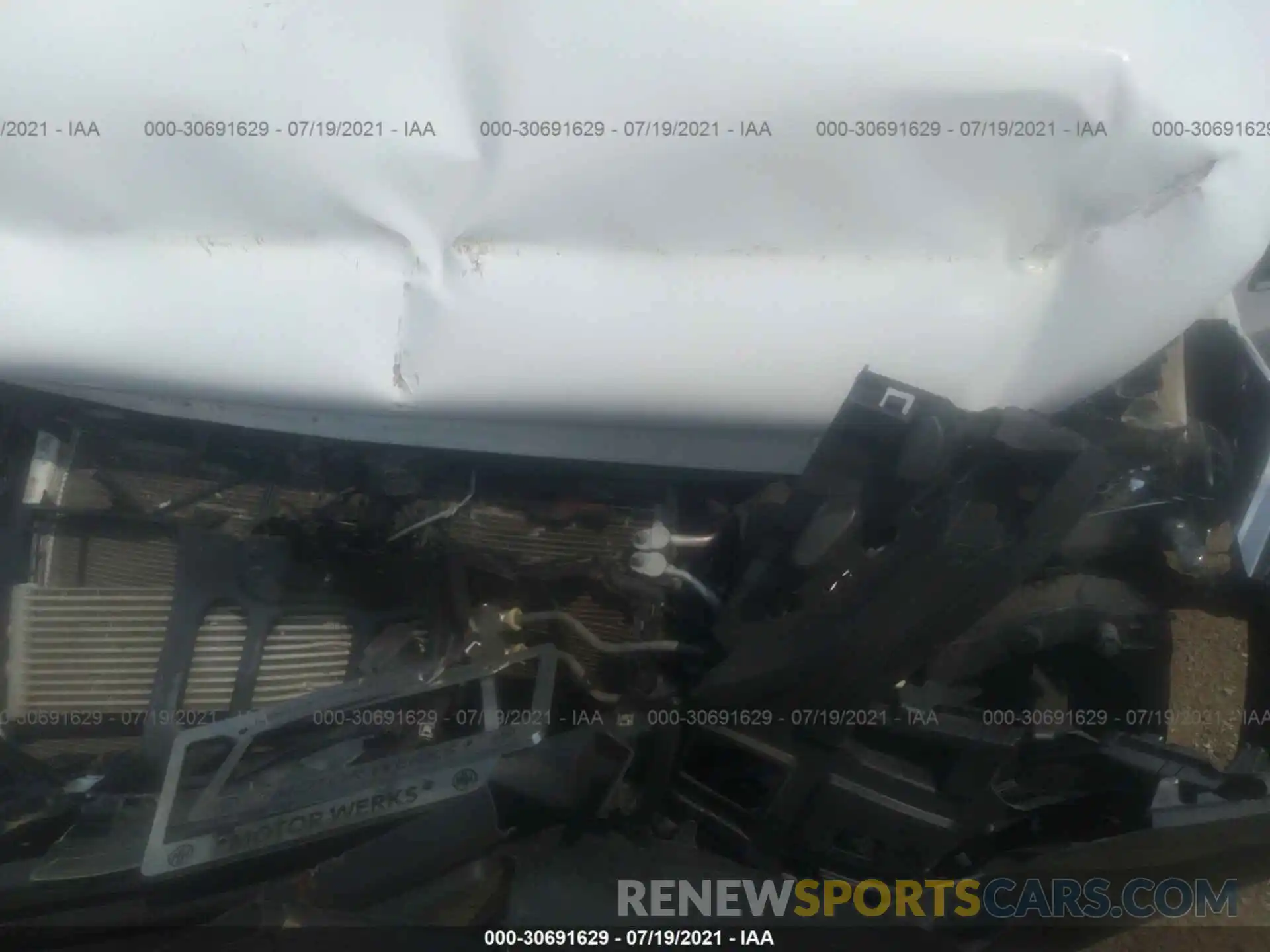 10 Photograph of a damaged car WD3PG3EA1K3575281 MERCEDES-BENZ METRIS CARGO VAN 2019